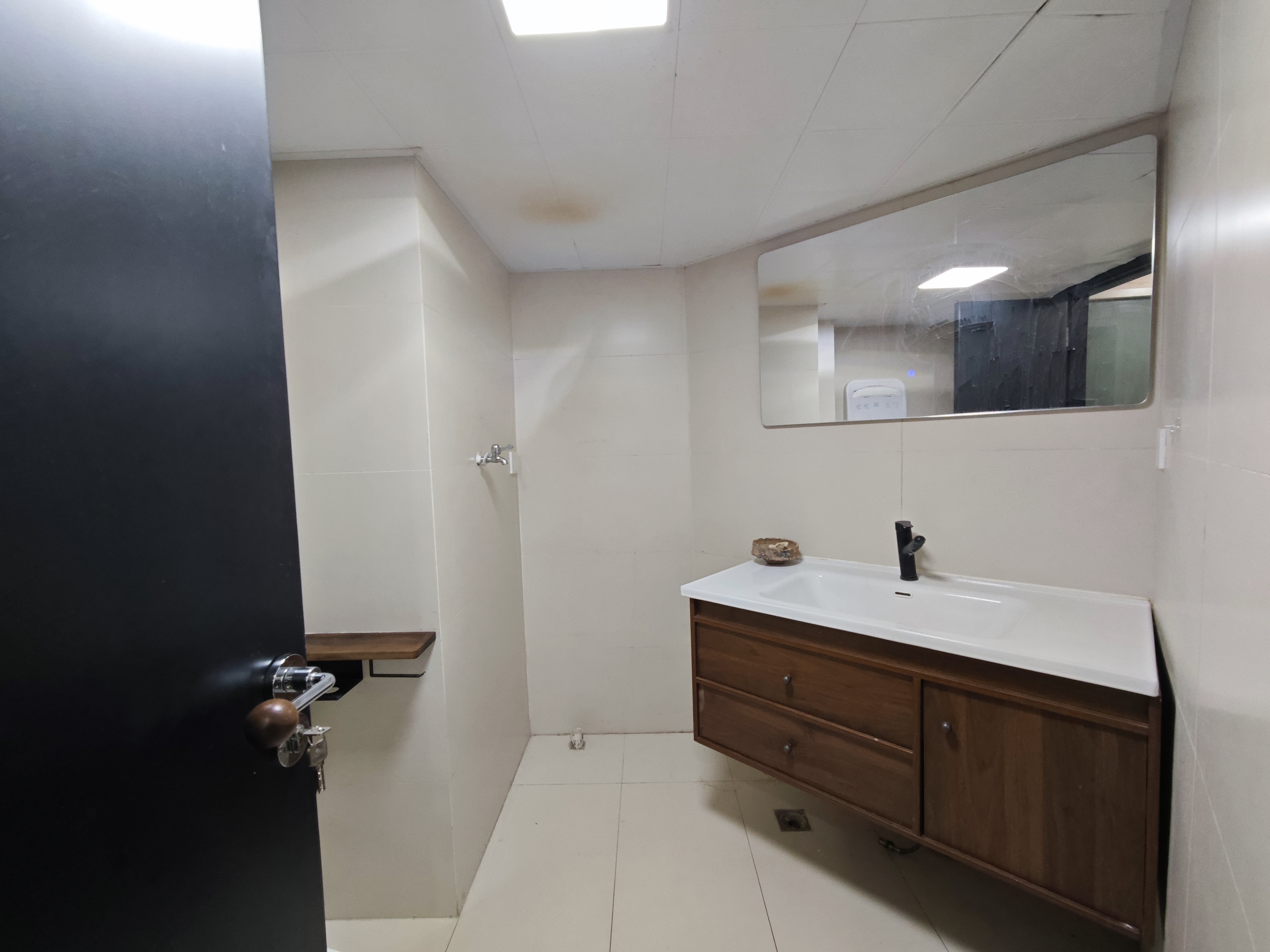 曹杨尚诚国际173平米写字楼出租