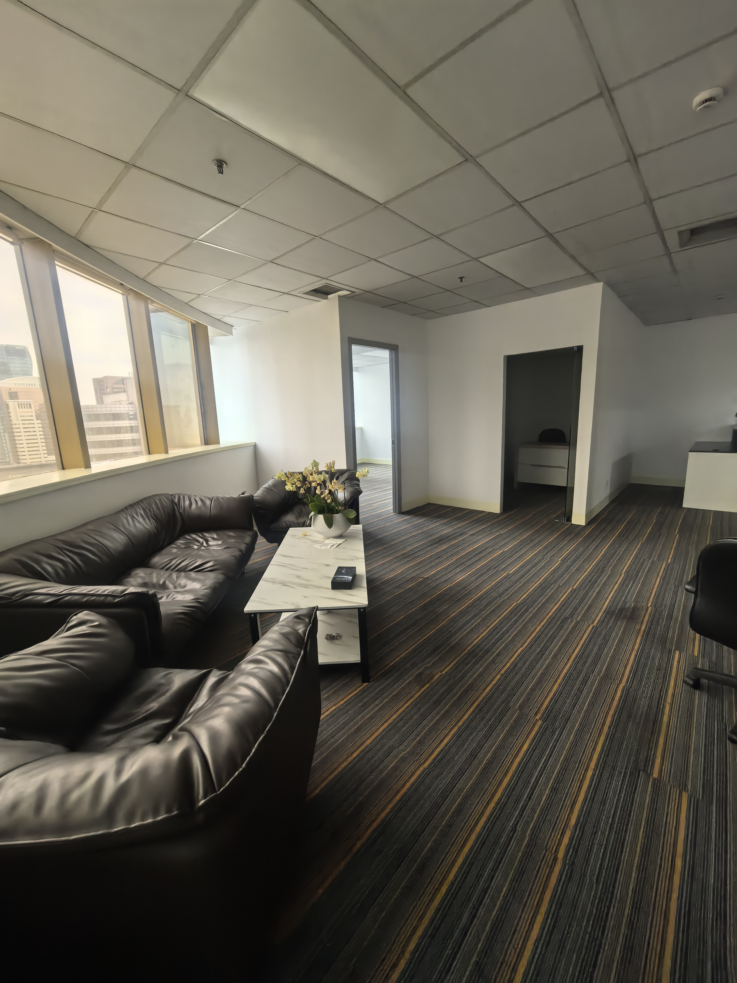 淮海中路恒积大厦127平米写字楼出租