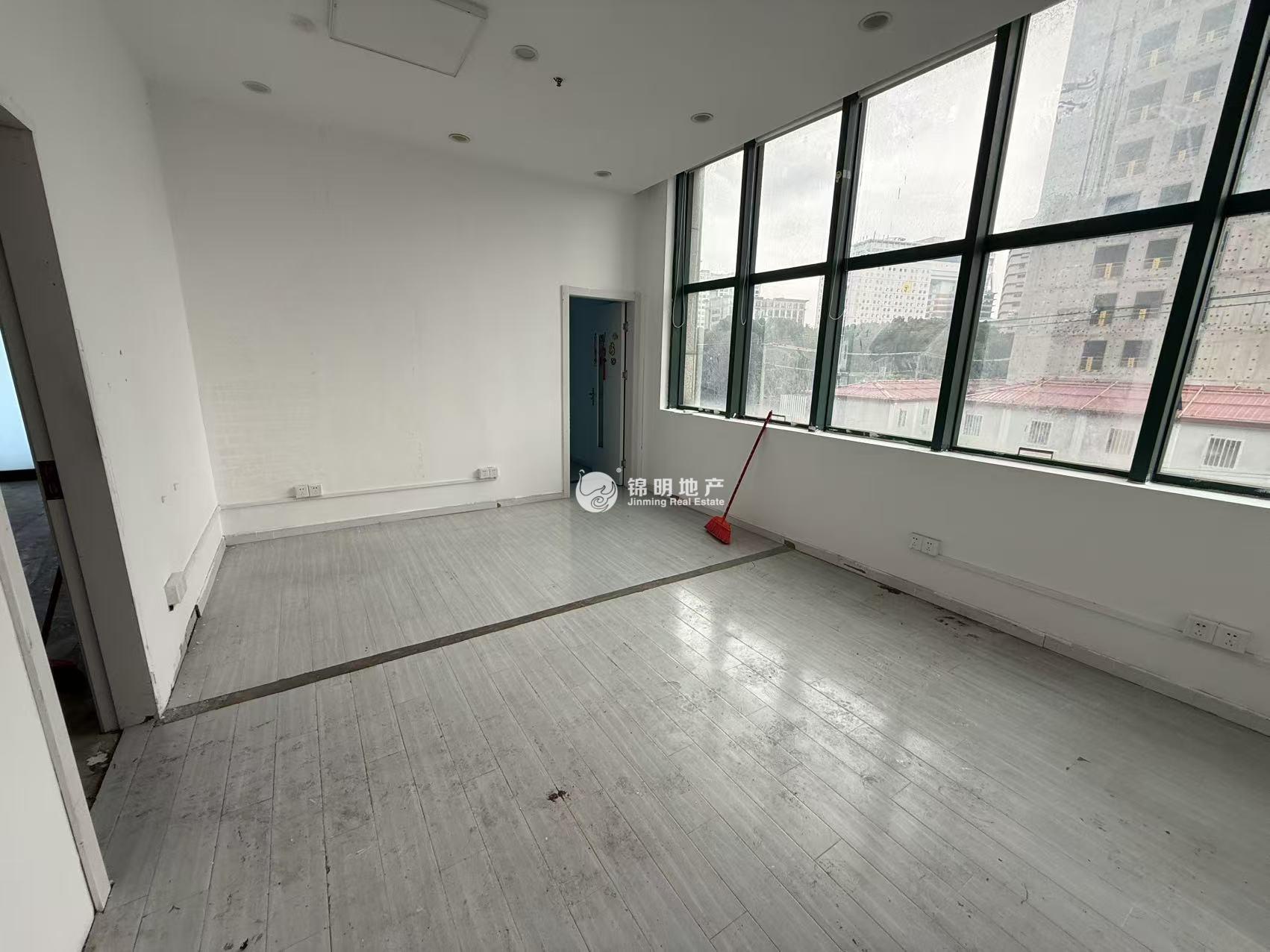 人民广场东新大厦150平米写字楼出租