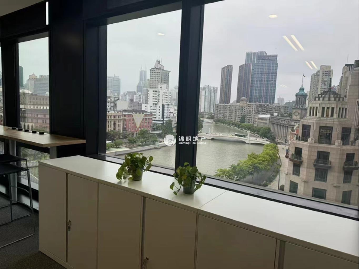 四川北路中美信托金融大厦404平米写字楼出租