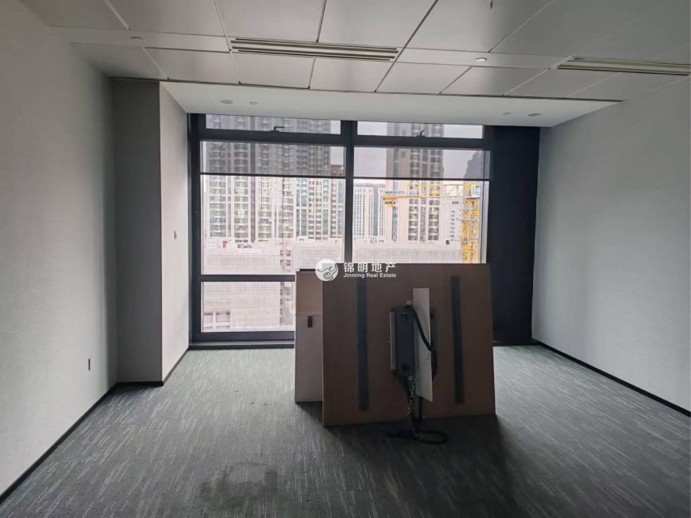 四川北路中美信托金融大厦617平米写字楼出租