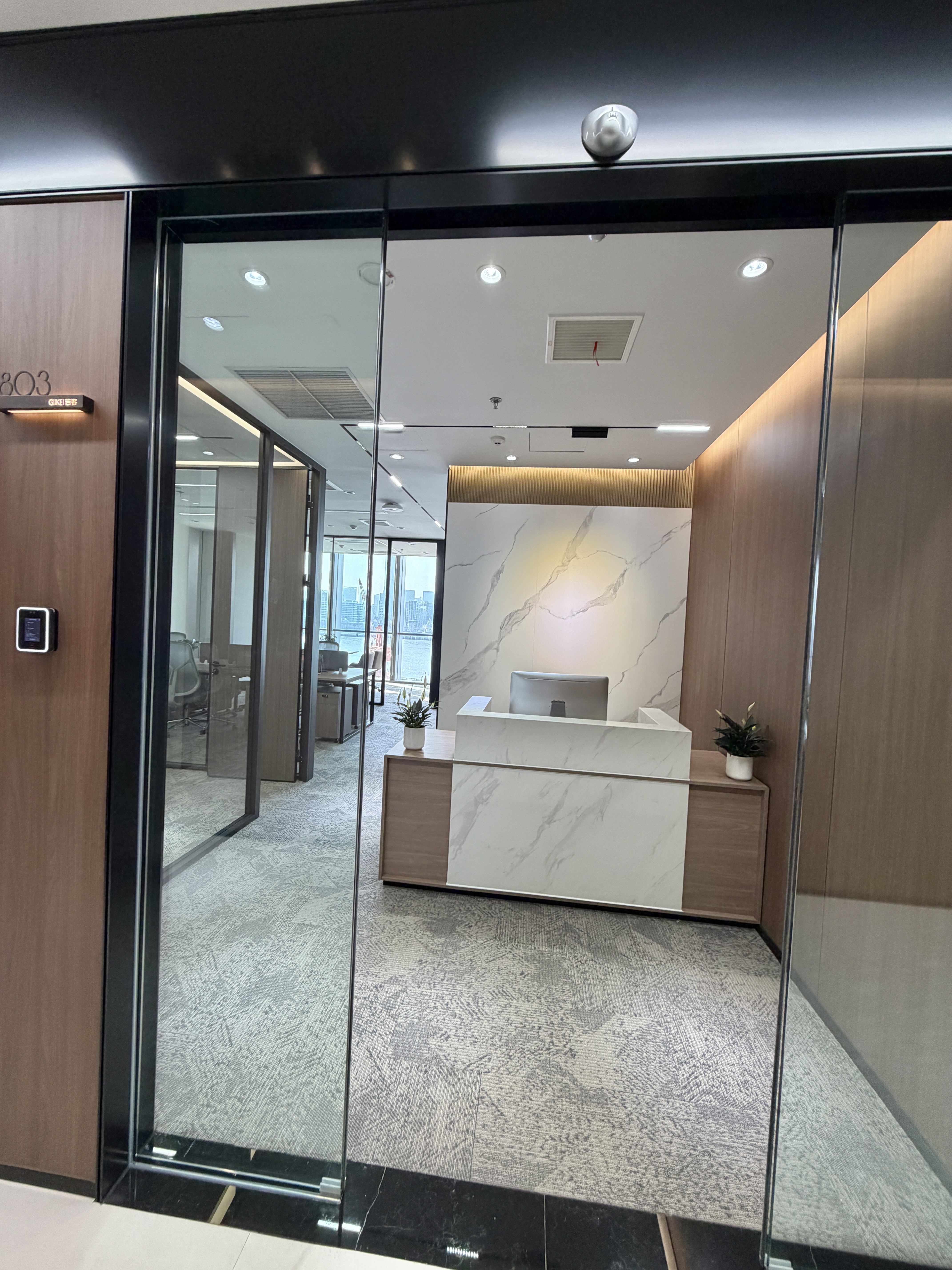 东外滩中交滨江广场58平米写字楼出租