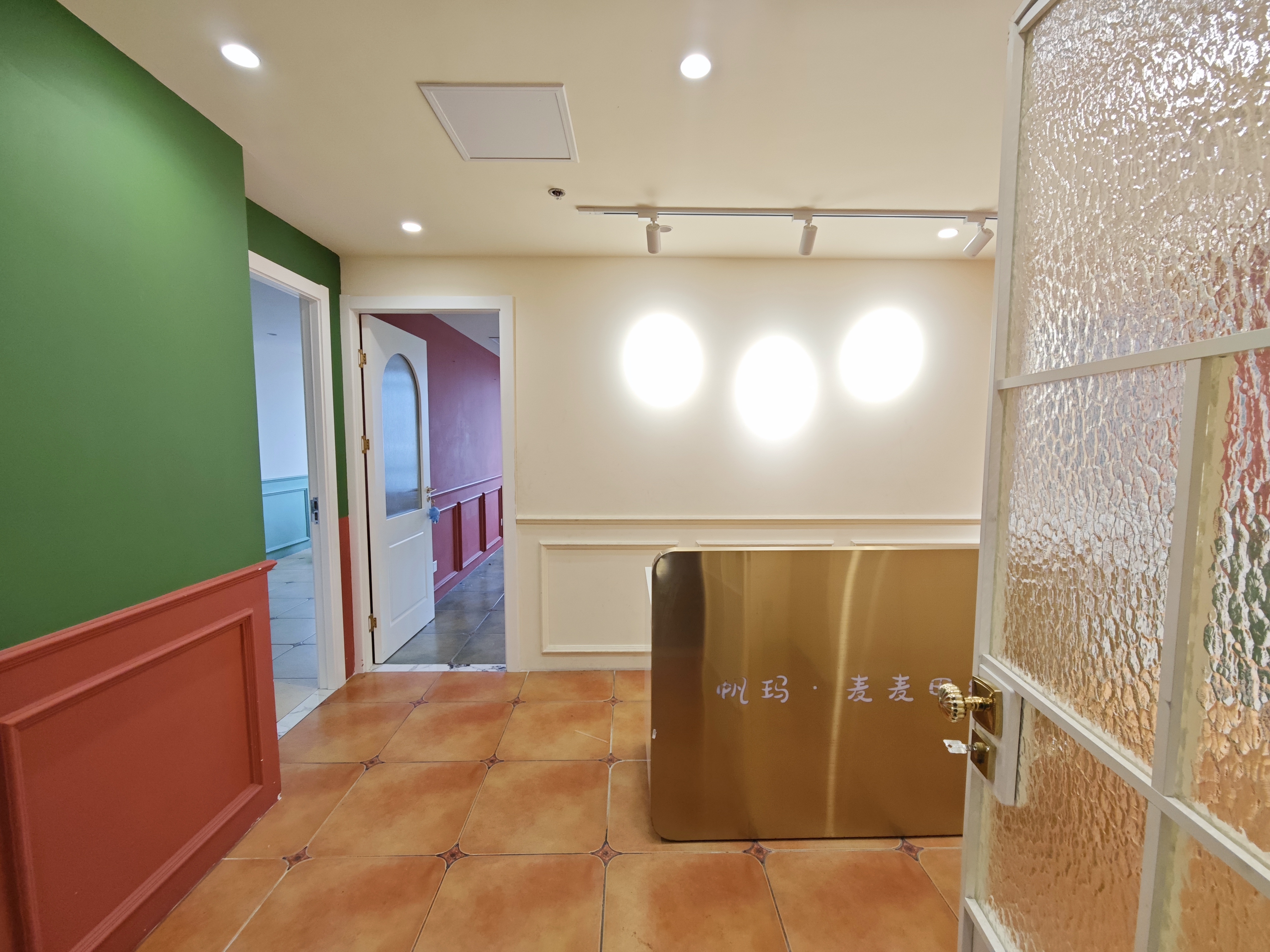 曹杨绿地科创大厦90平米写字楼出租