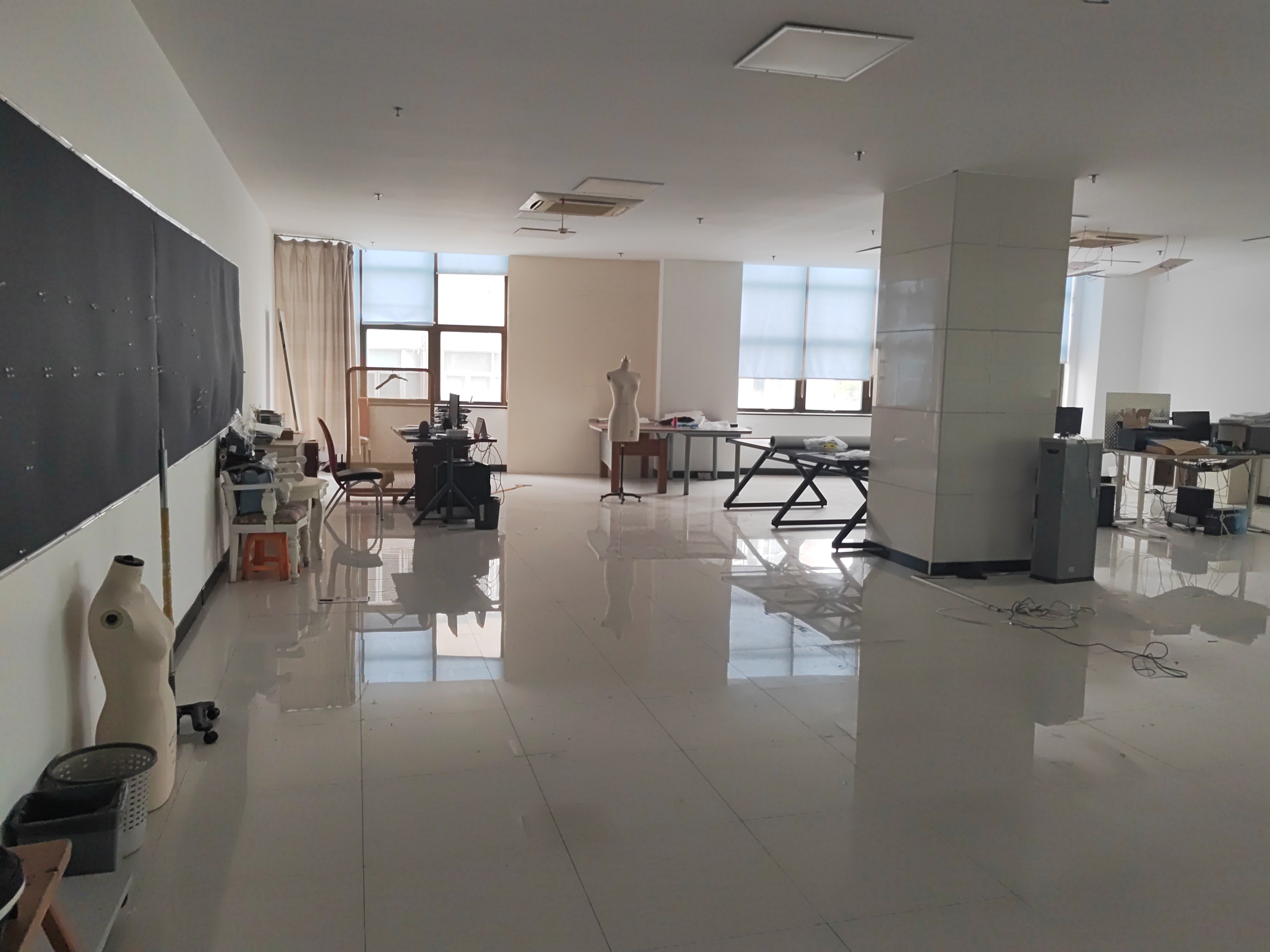 不夜城云华科技大厦1278平米写字楼出售