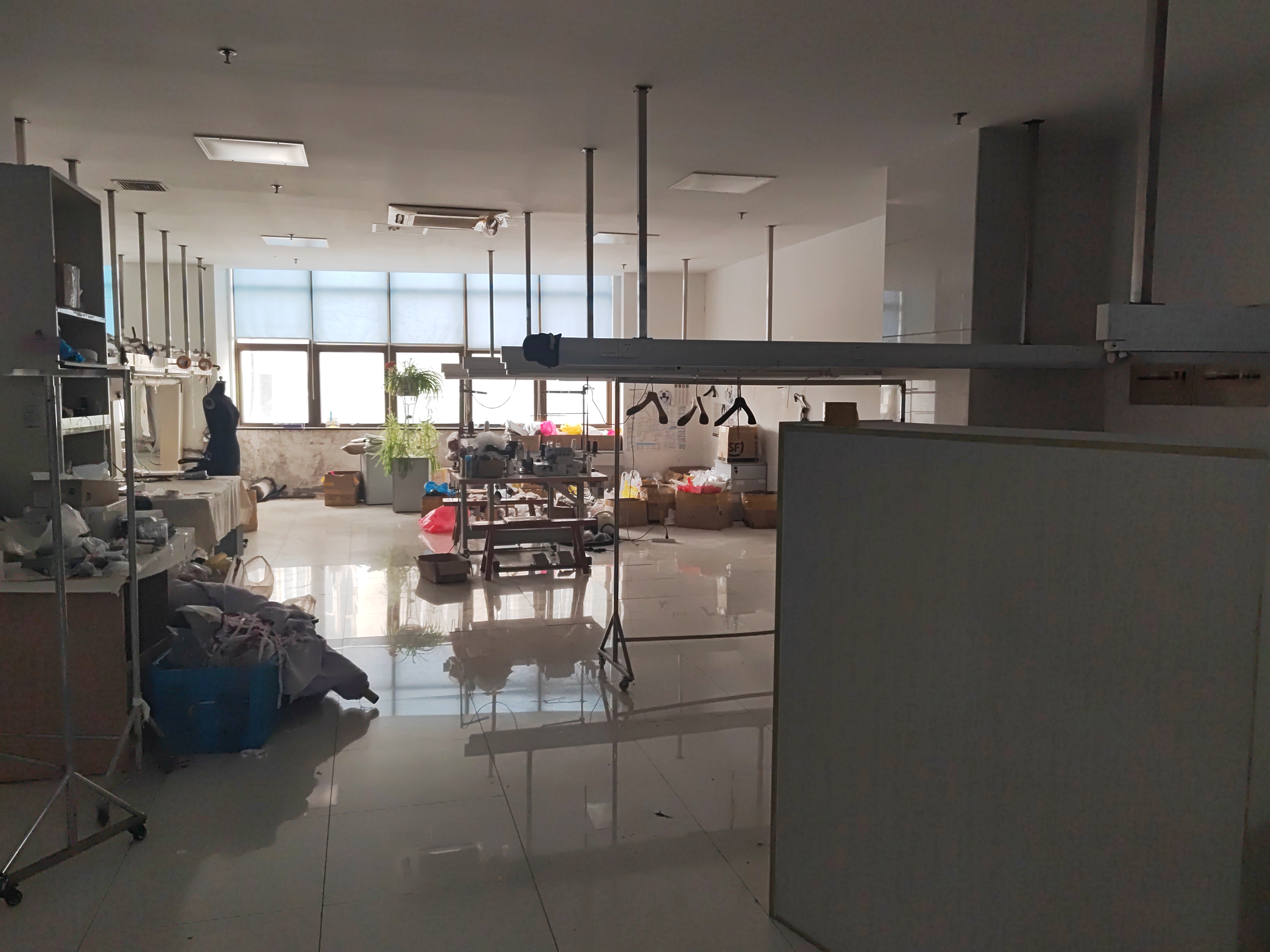 不夜城云华科技大厦1278平米写字楼出售