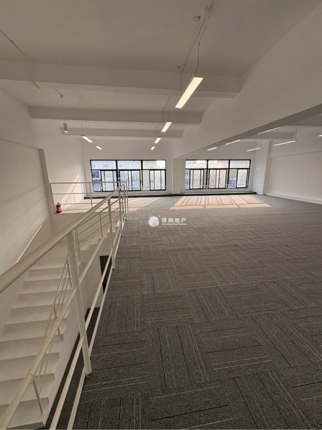 控江路互联宝地园83平米写字楼出租