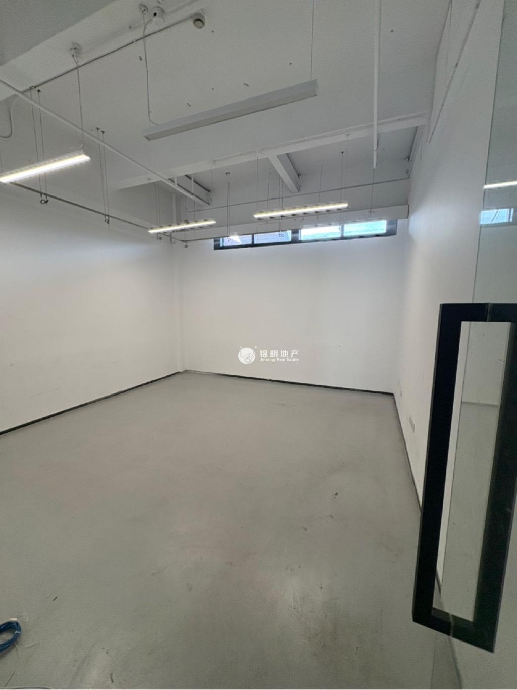 控江路互联宝地园269平米写字楼出租