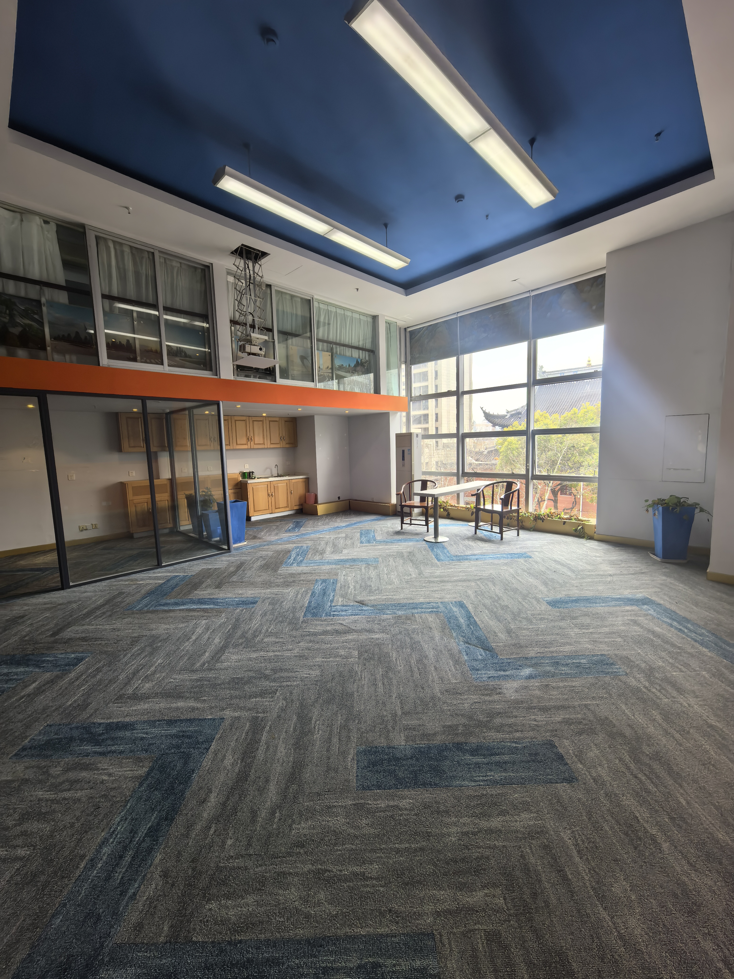 淮海中路淮海中华大厦103平米写字楼出租