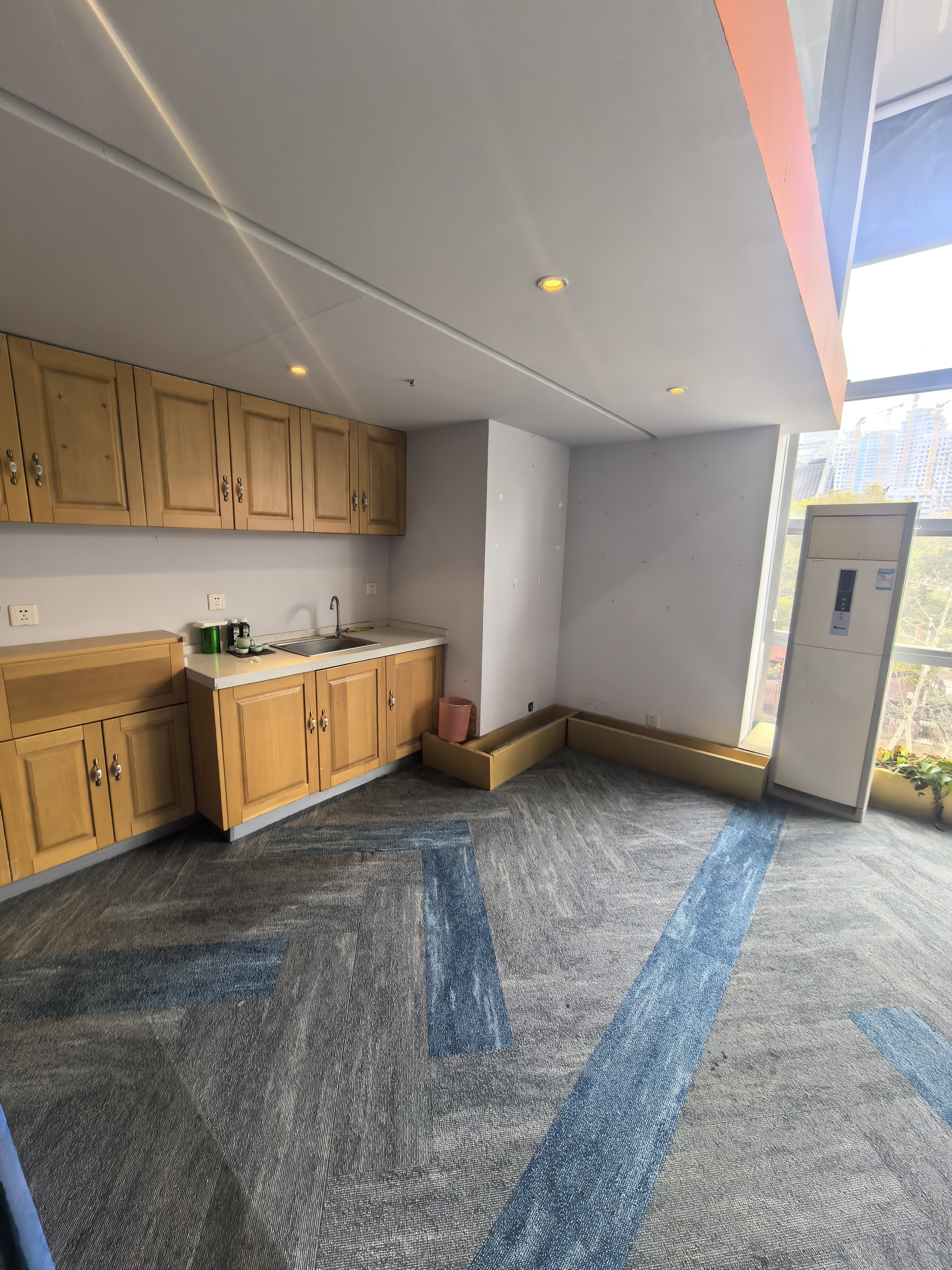 淮海中路淮海中华大厦103平米写字楼出租