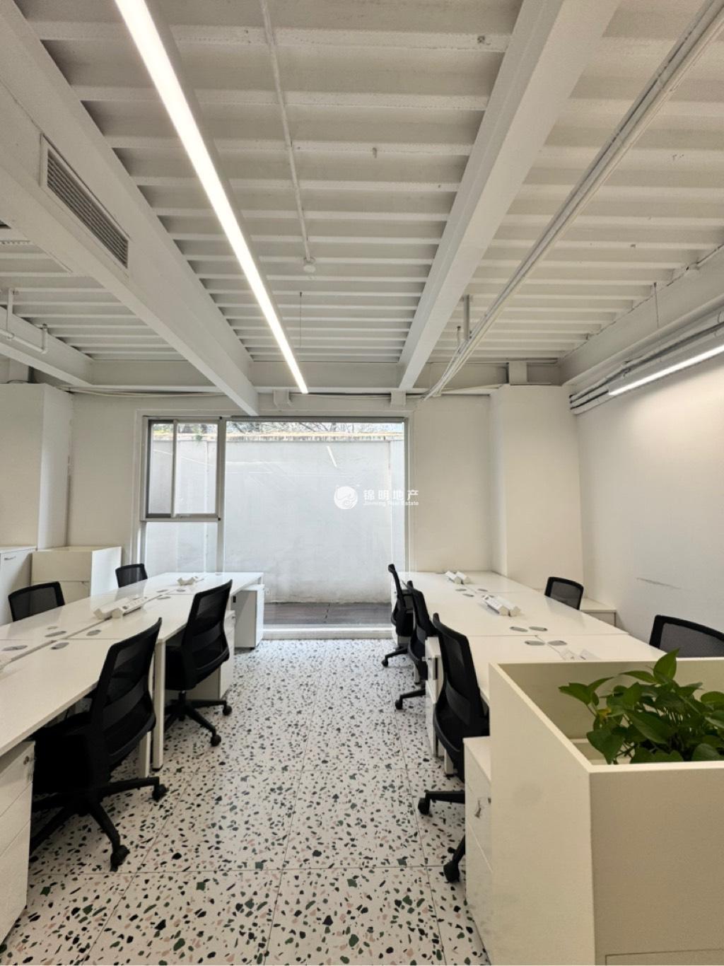 北外滩印坊创意园378平米写字楼出租