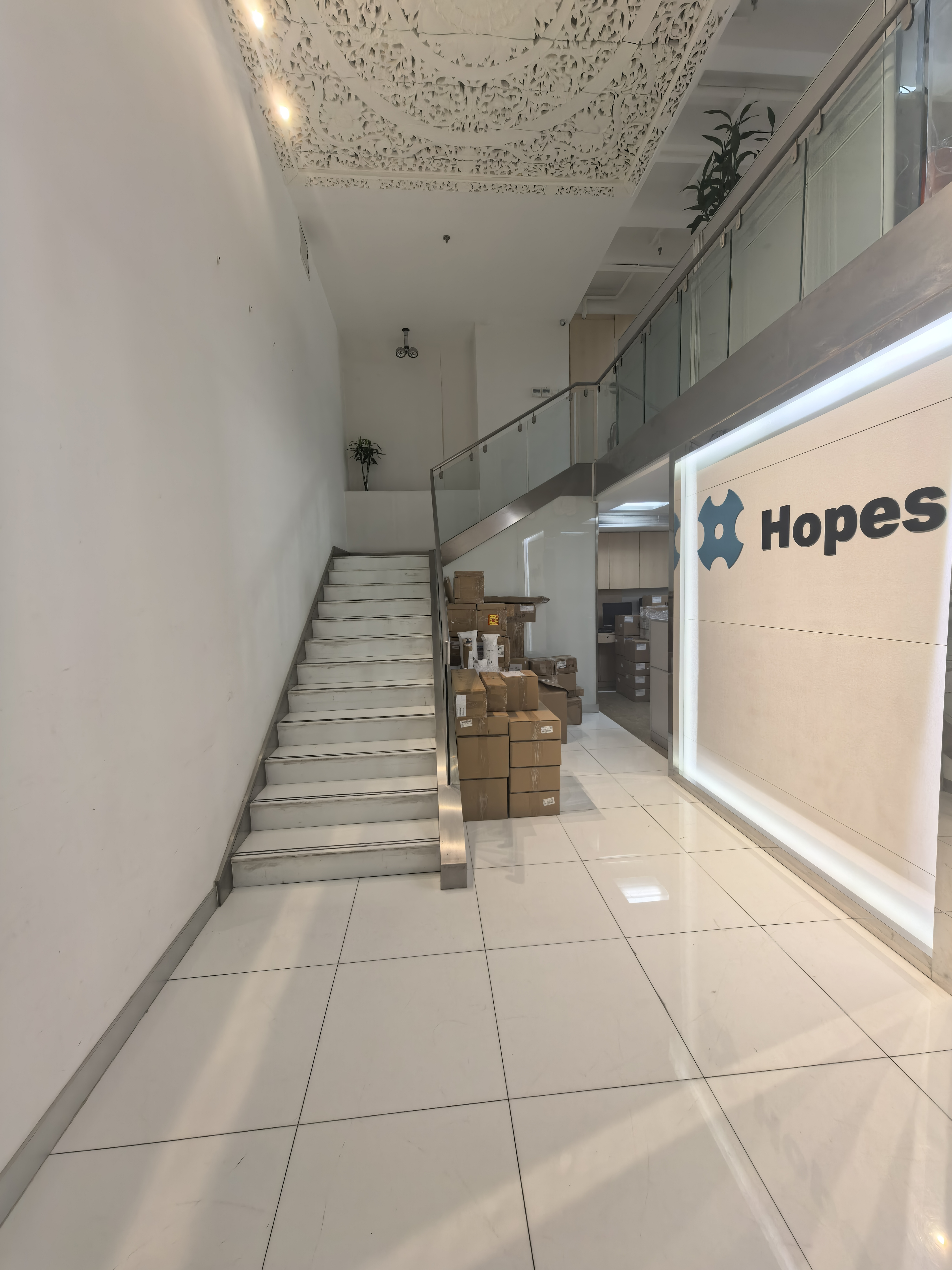 田林上海主角(MOBO办公)160平米写字楼出售