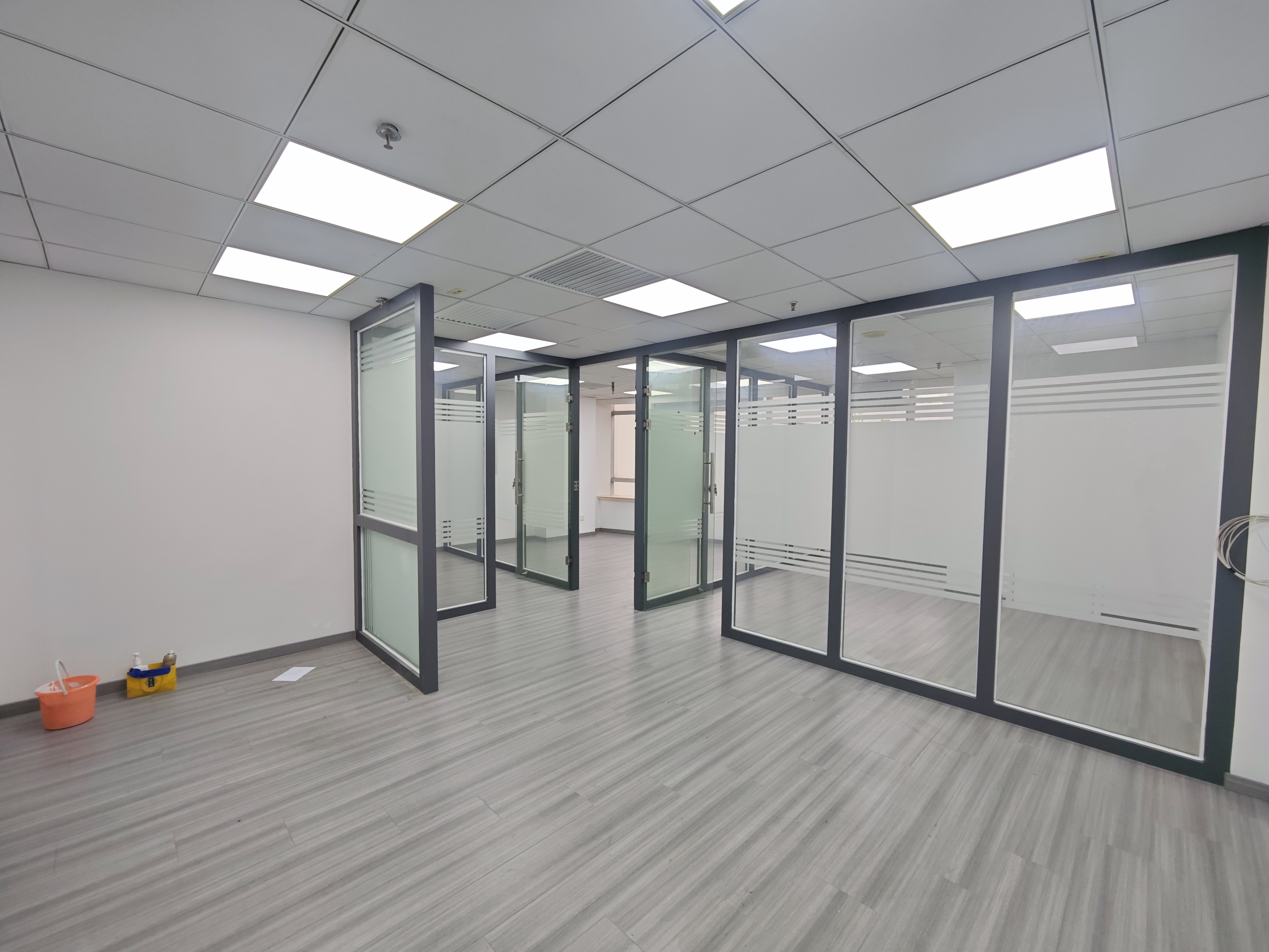 曹杨绿地科创大厦89平米写字楼出租