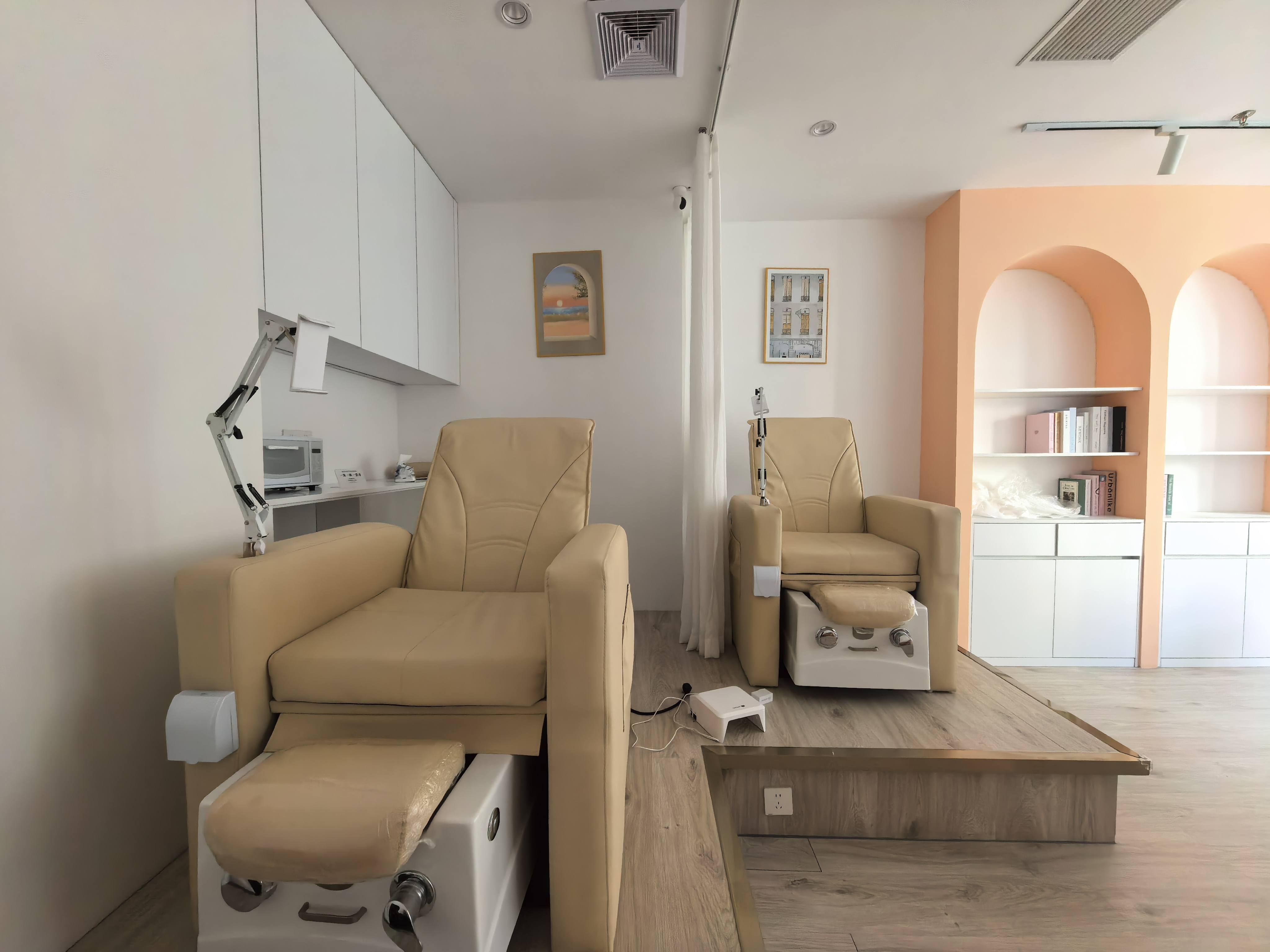 长寿路财富时代大厦54平米写字楼出租