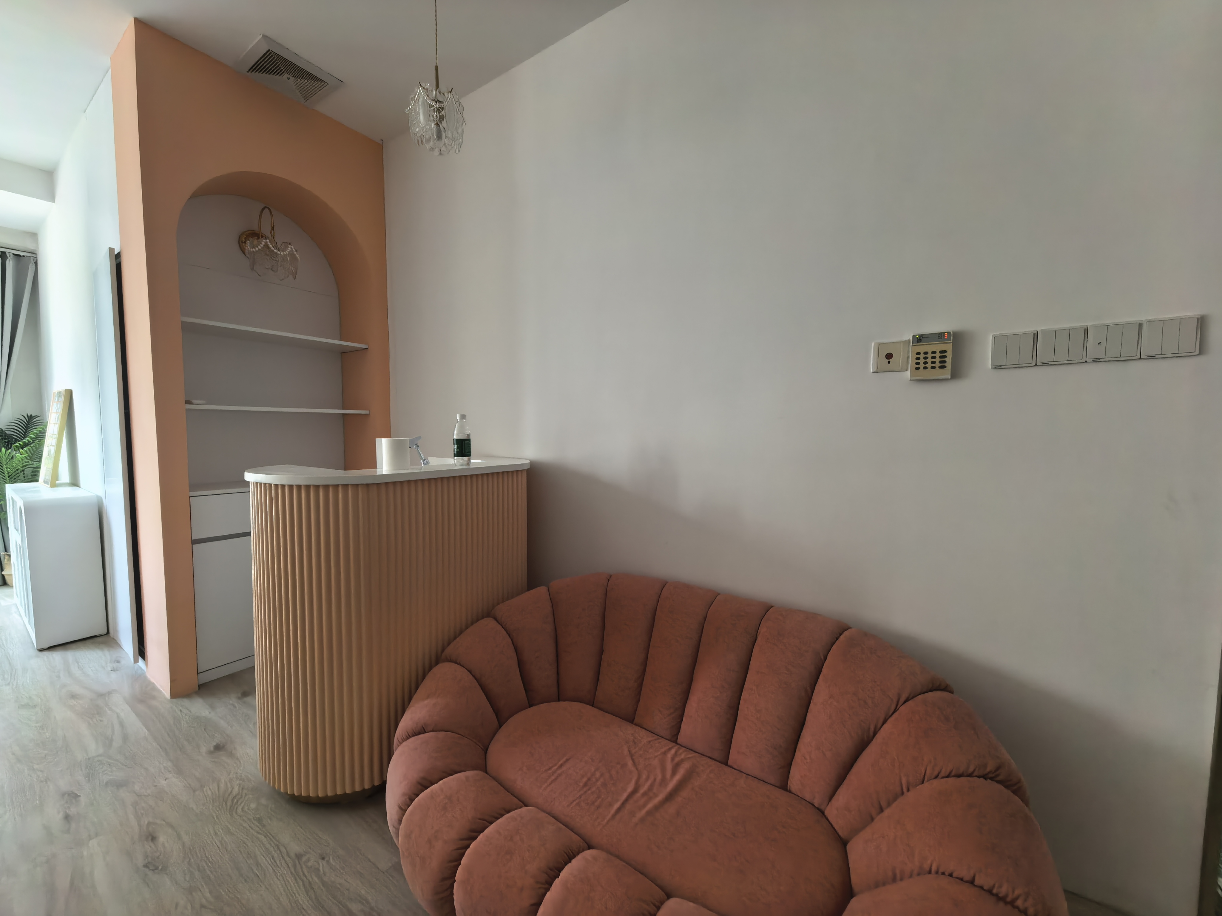 长寿路财富时代大厦54平米写字楼出租