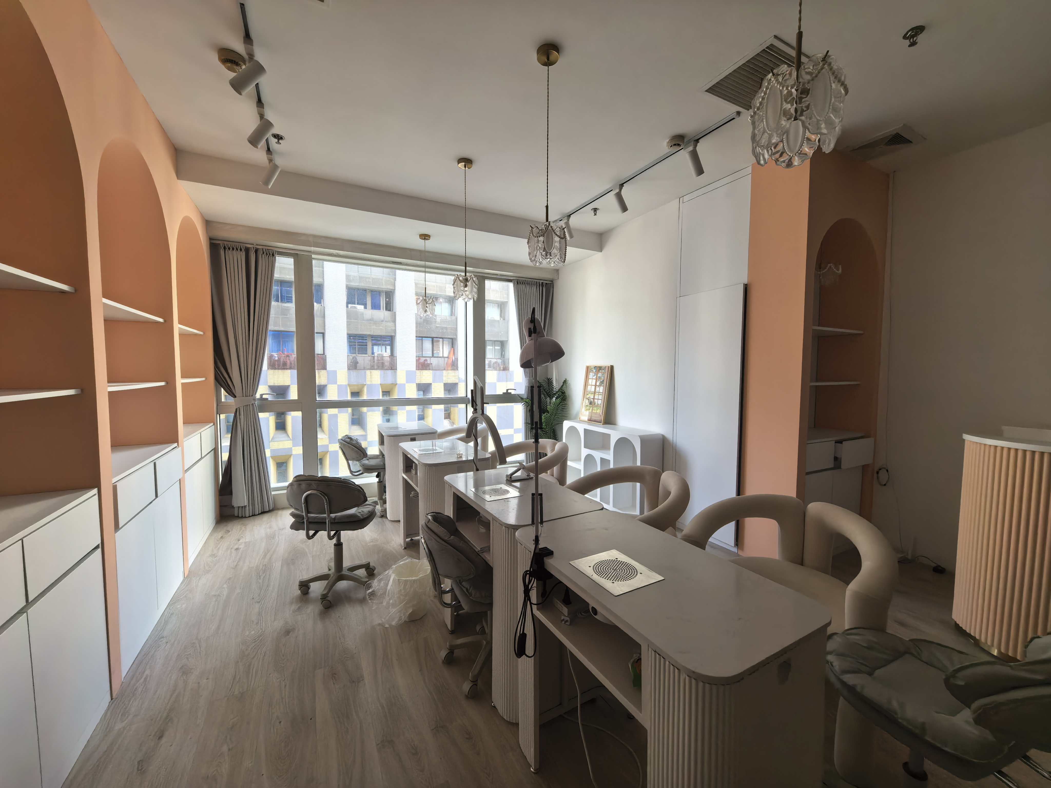 长寿路财富时代大厦54平米写字楼出租