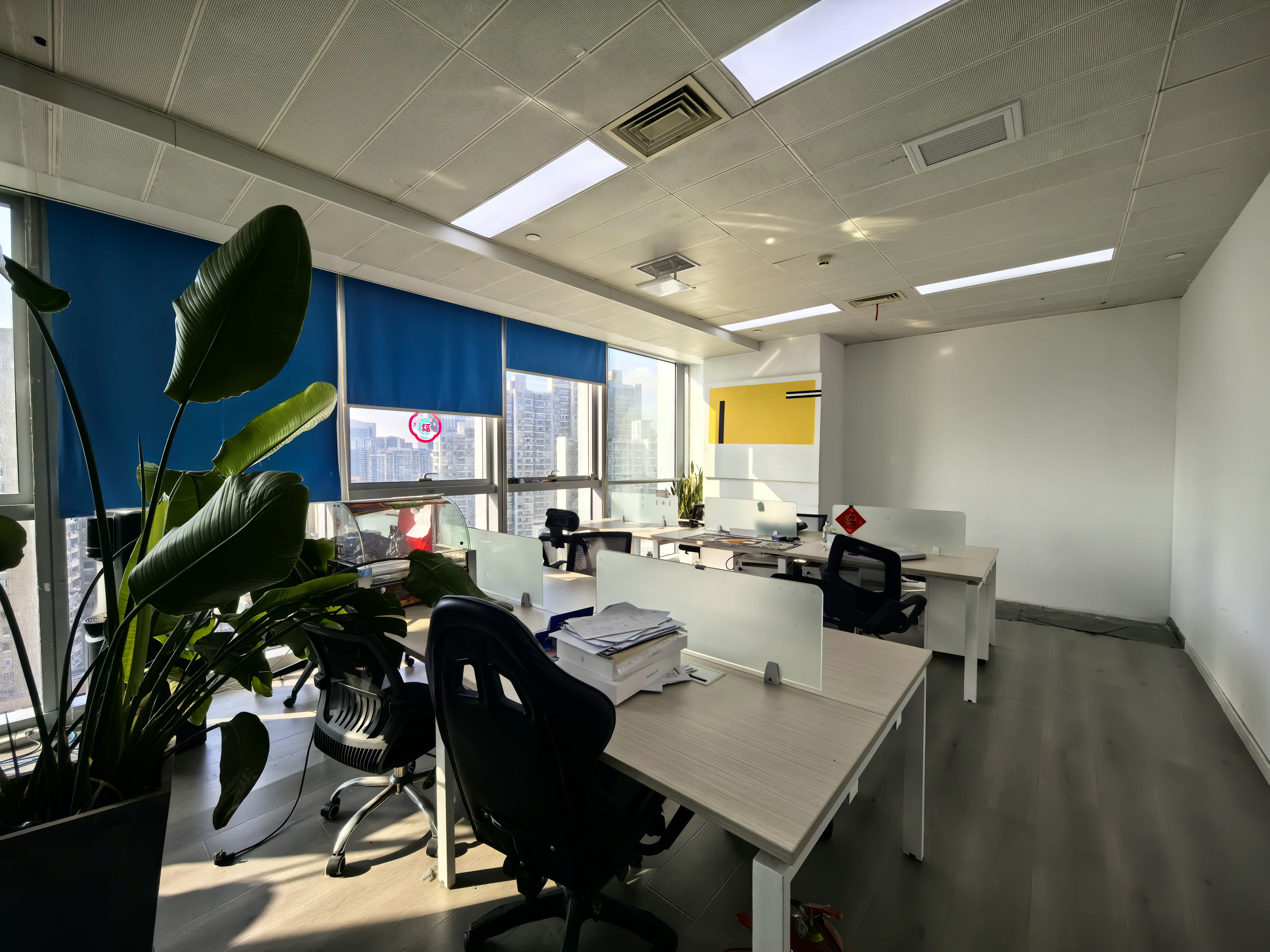 曹杨长城大厦113平米写字楼出租