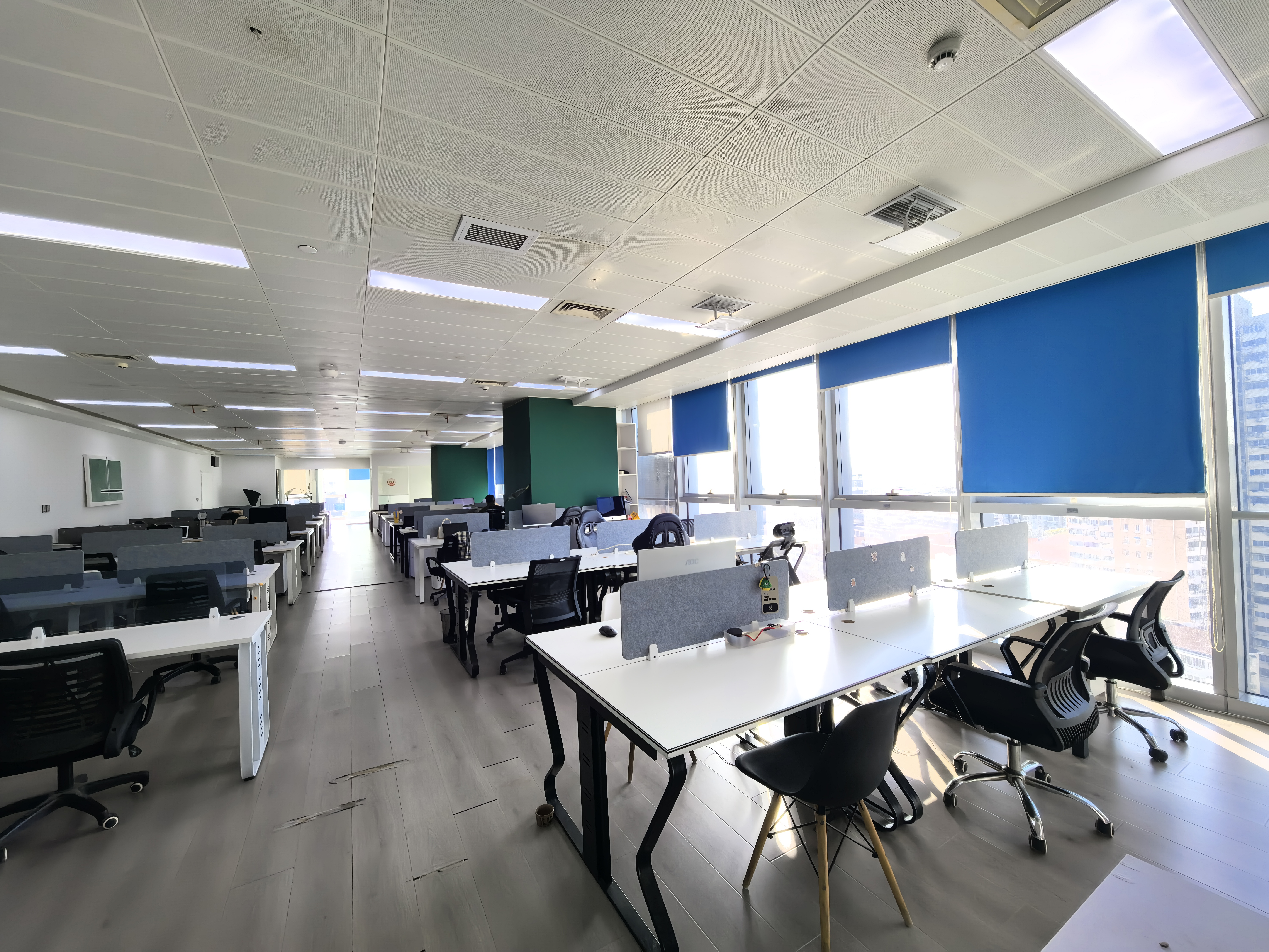 曹杨长城大厦113平米写字楼出租