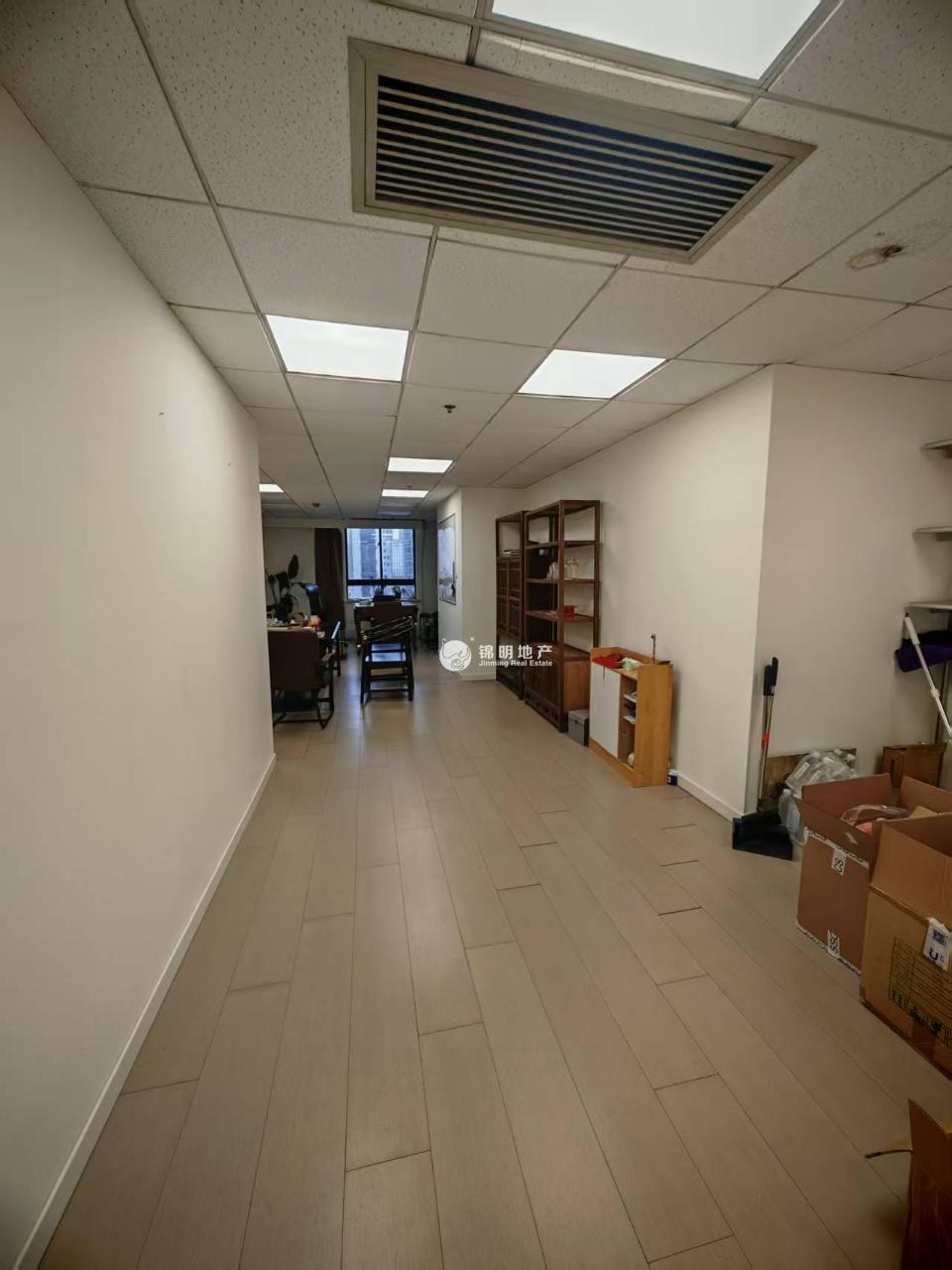 徐家汇圣爱大厦70平米写字楼出租