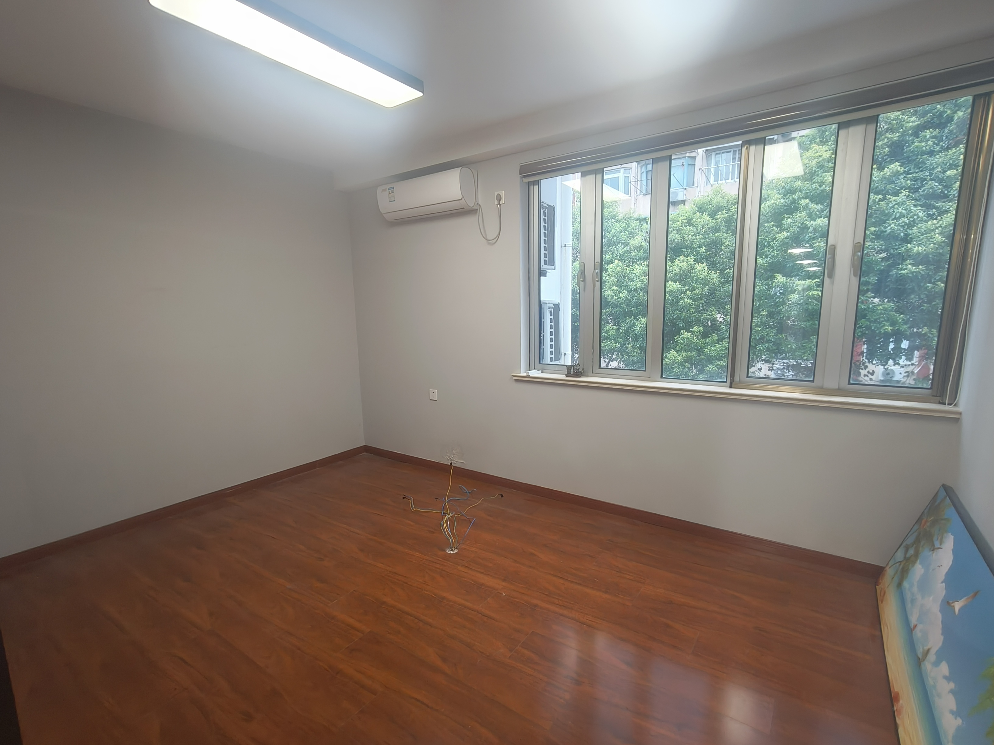 徐家汇之俊大厦158平米写字楼出租