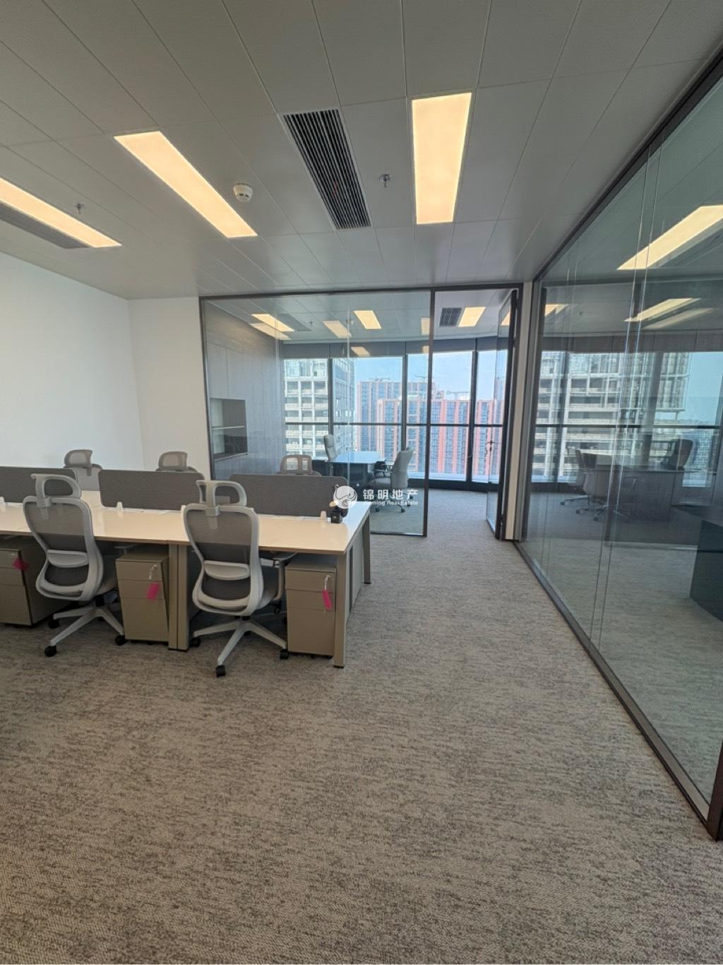 西藏北路汇能大悦中心239平米写字楼出租