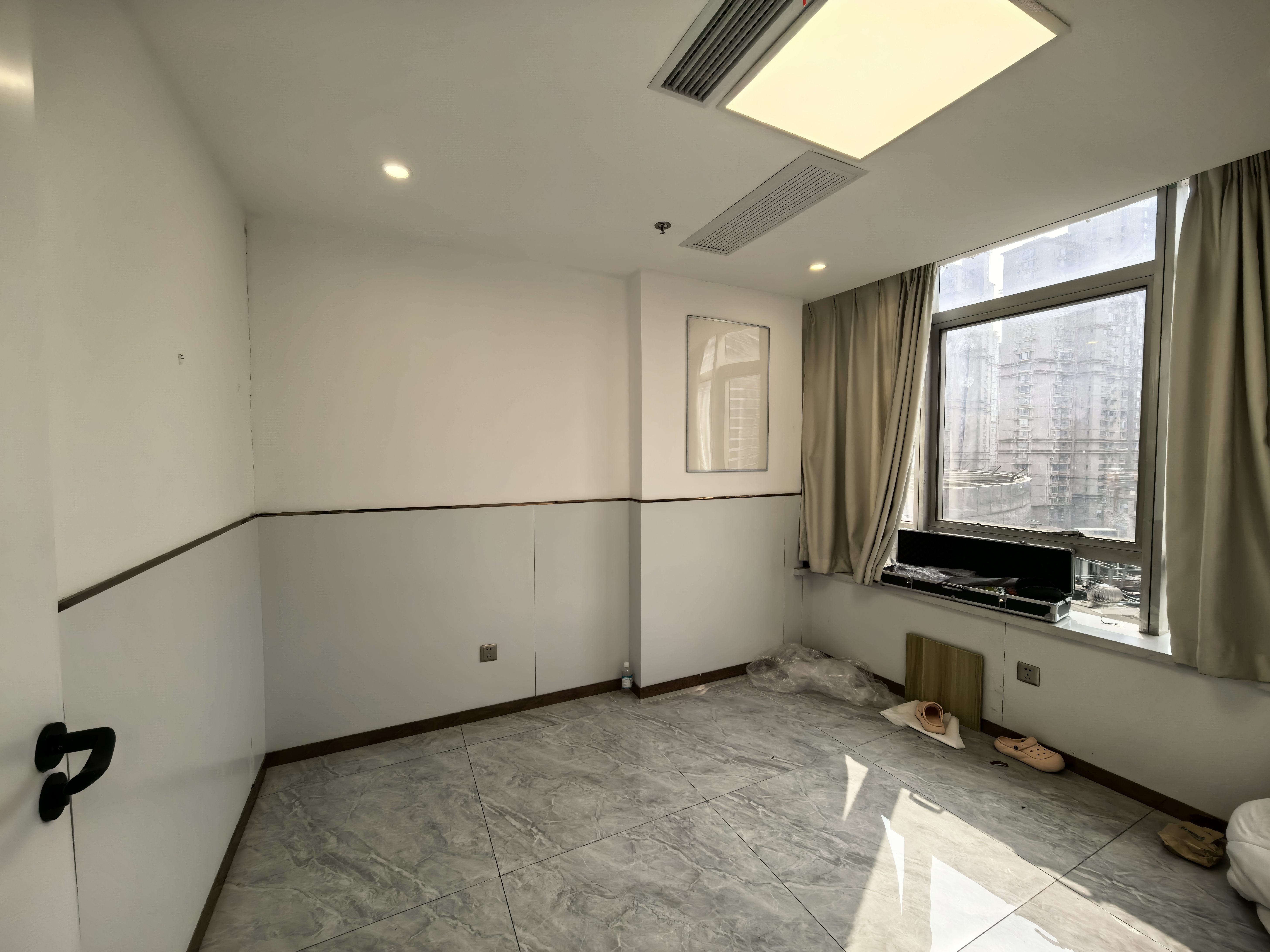 曹杨绿地科创大厦89平米写字楼出租