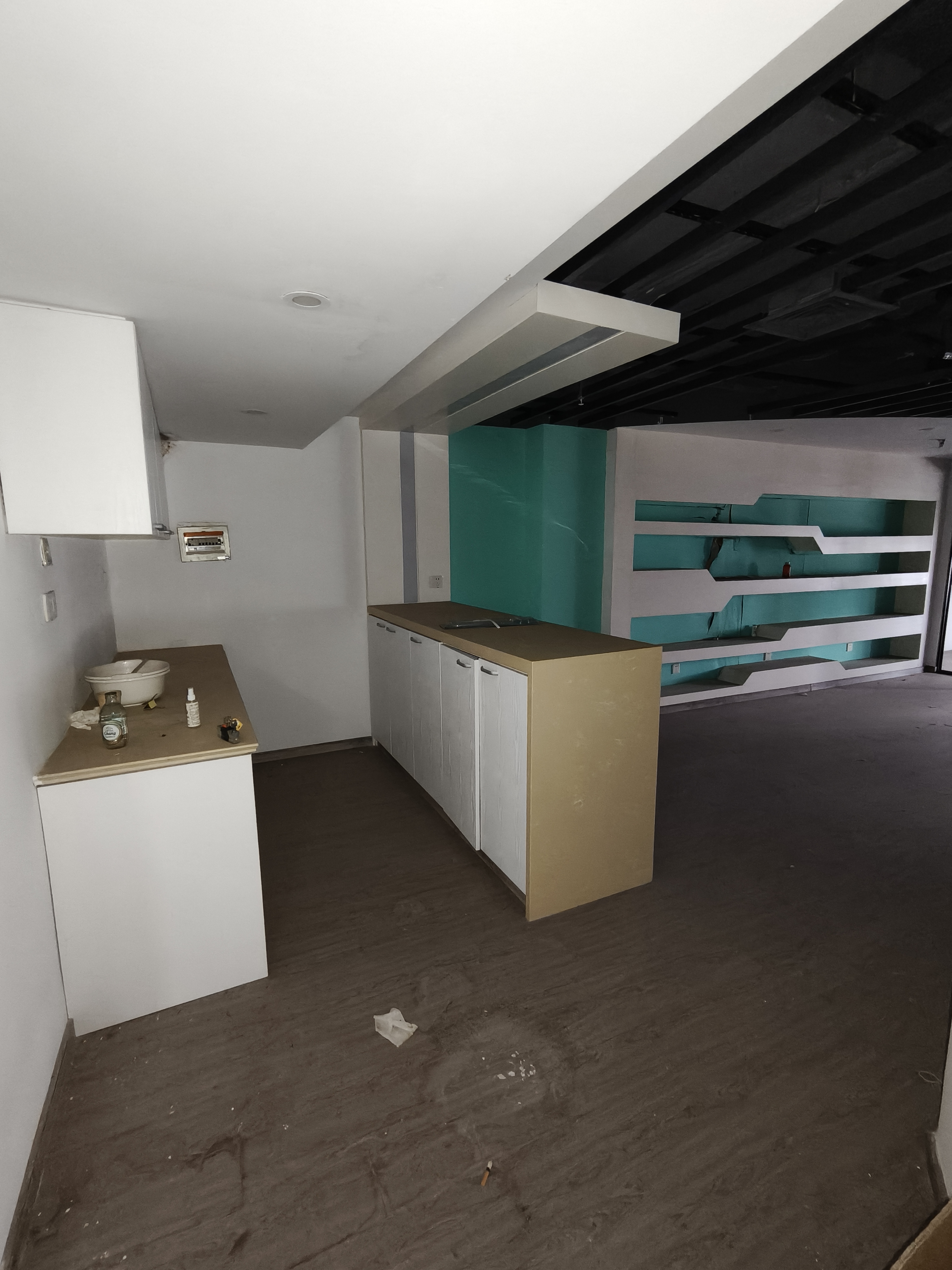 中山公园虹桥世家花园72平米写字楼出租