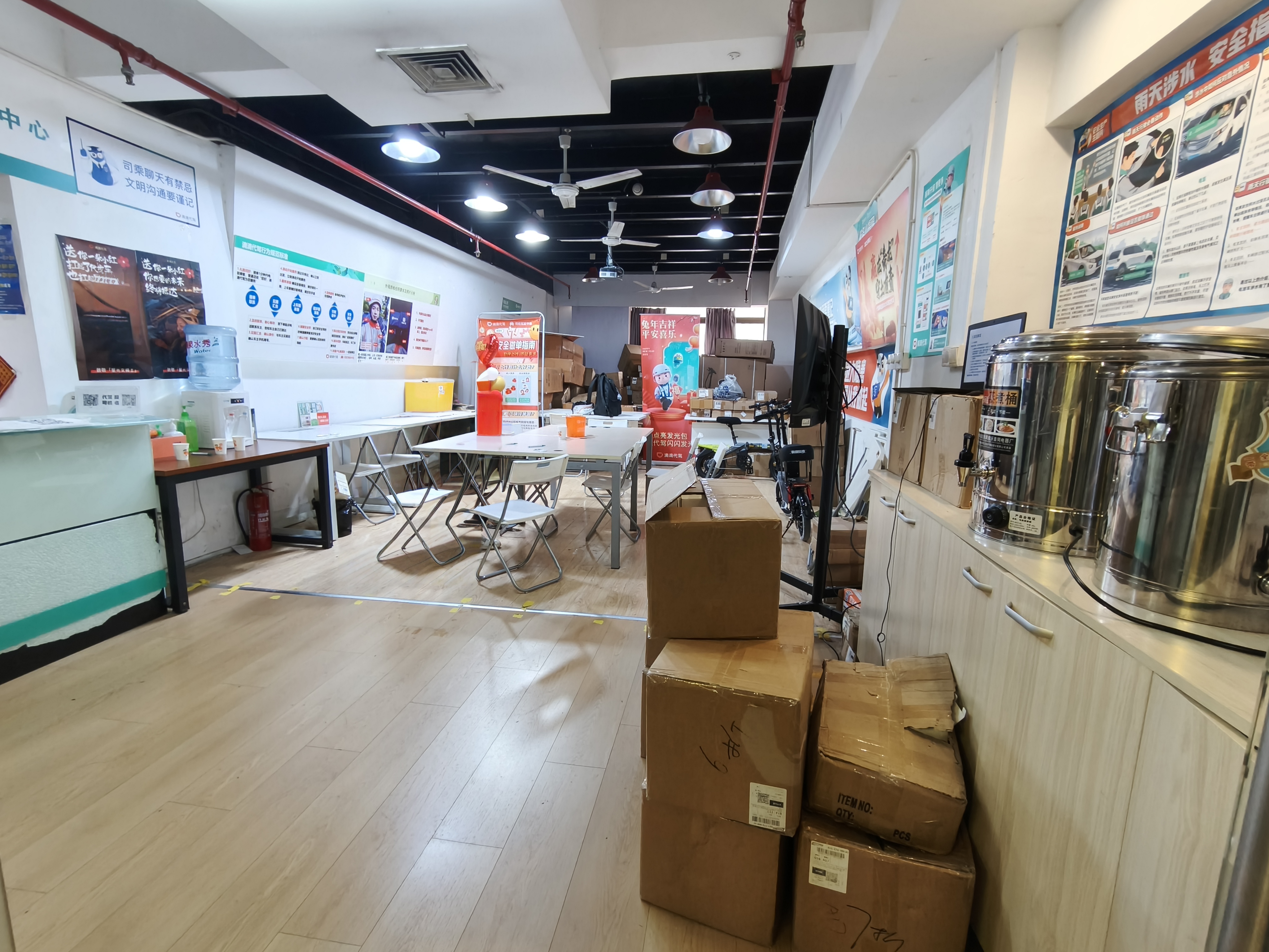 中山公园虹桥世家花园72平米写字楼出租