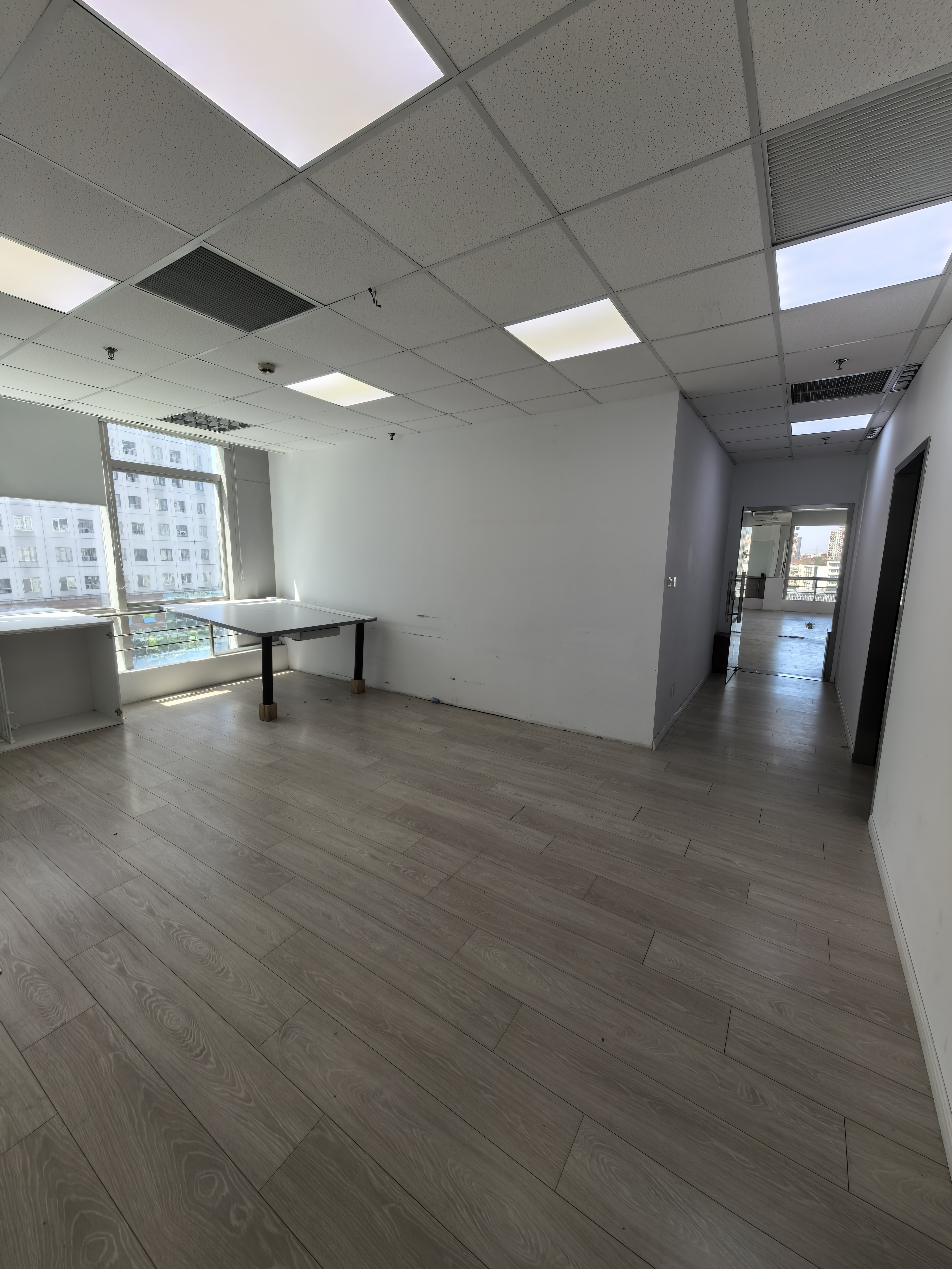 虹桥盛高国际大厦370平米写字楼出售