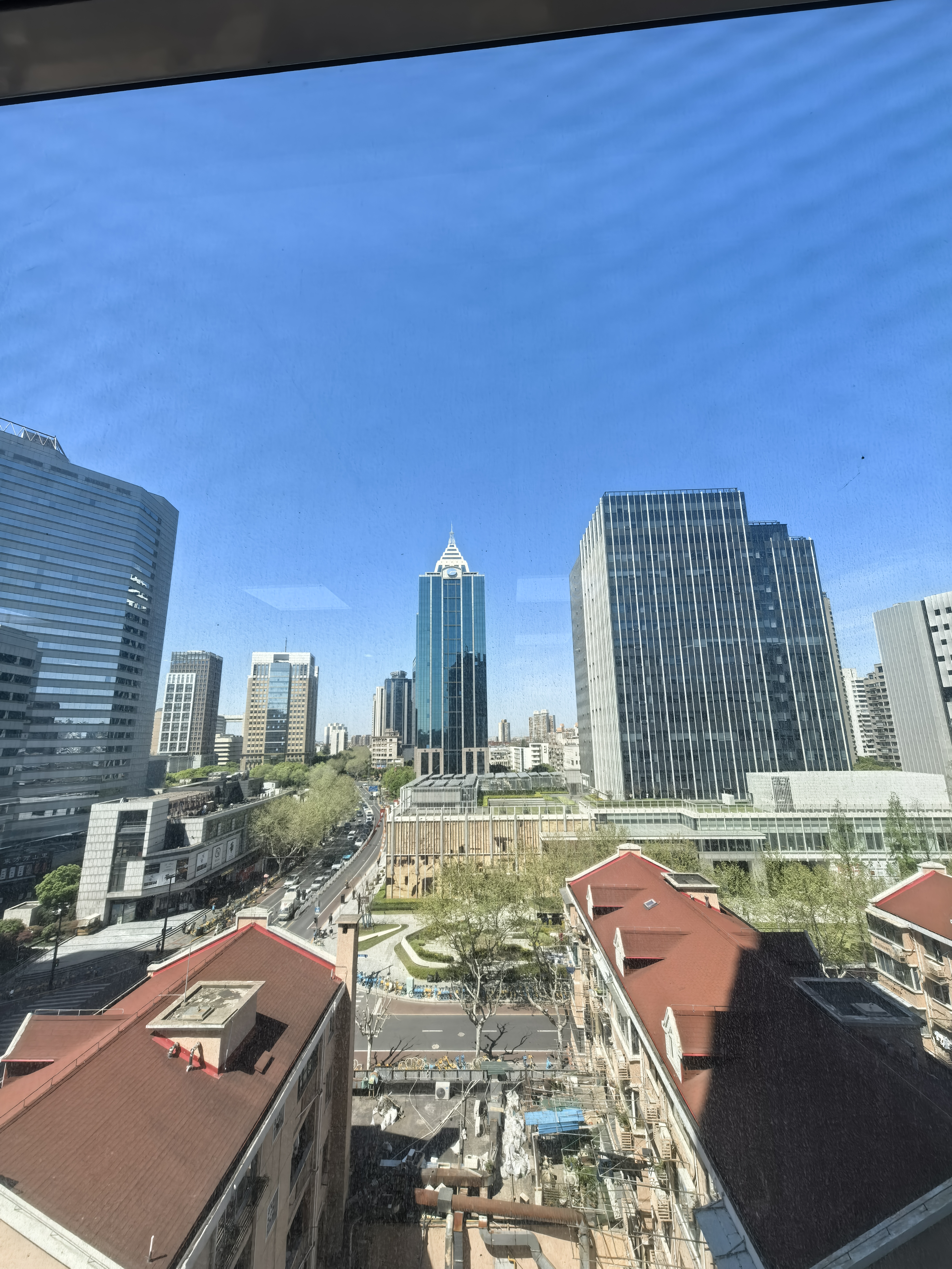 虹桥盛高国际大厦370平米写字楼出售