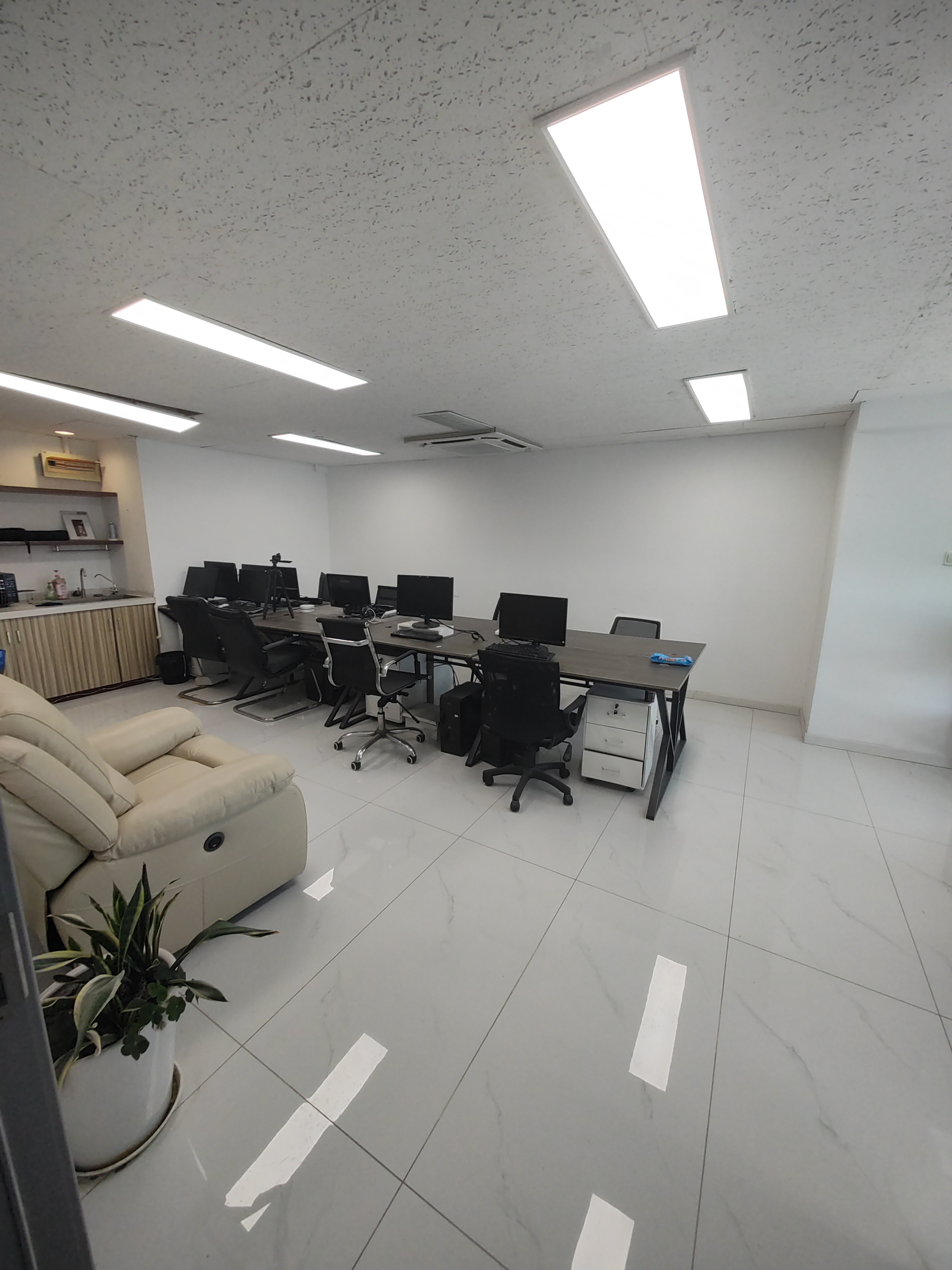 五角场财富国际广场229平米写字楼出售