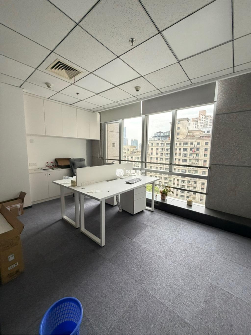 虹桥华闻国际大厦239平米写字楼出租