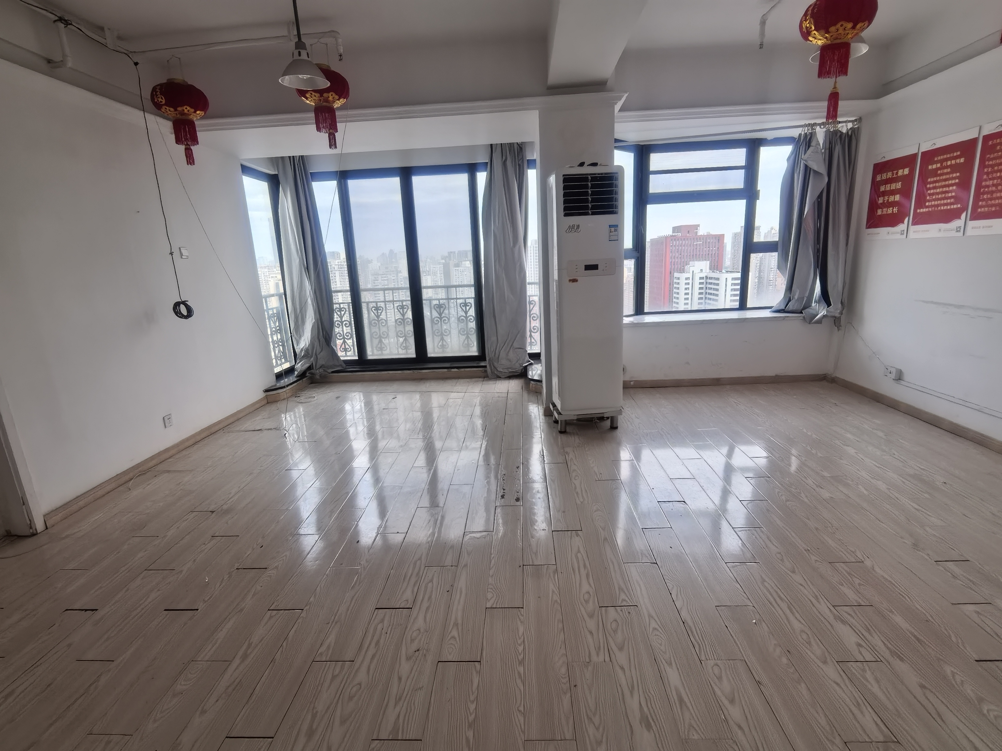 五里桥丽都大厦85平米写字楼出租