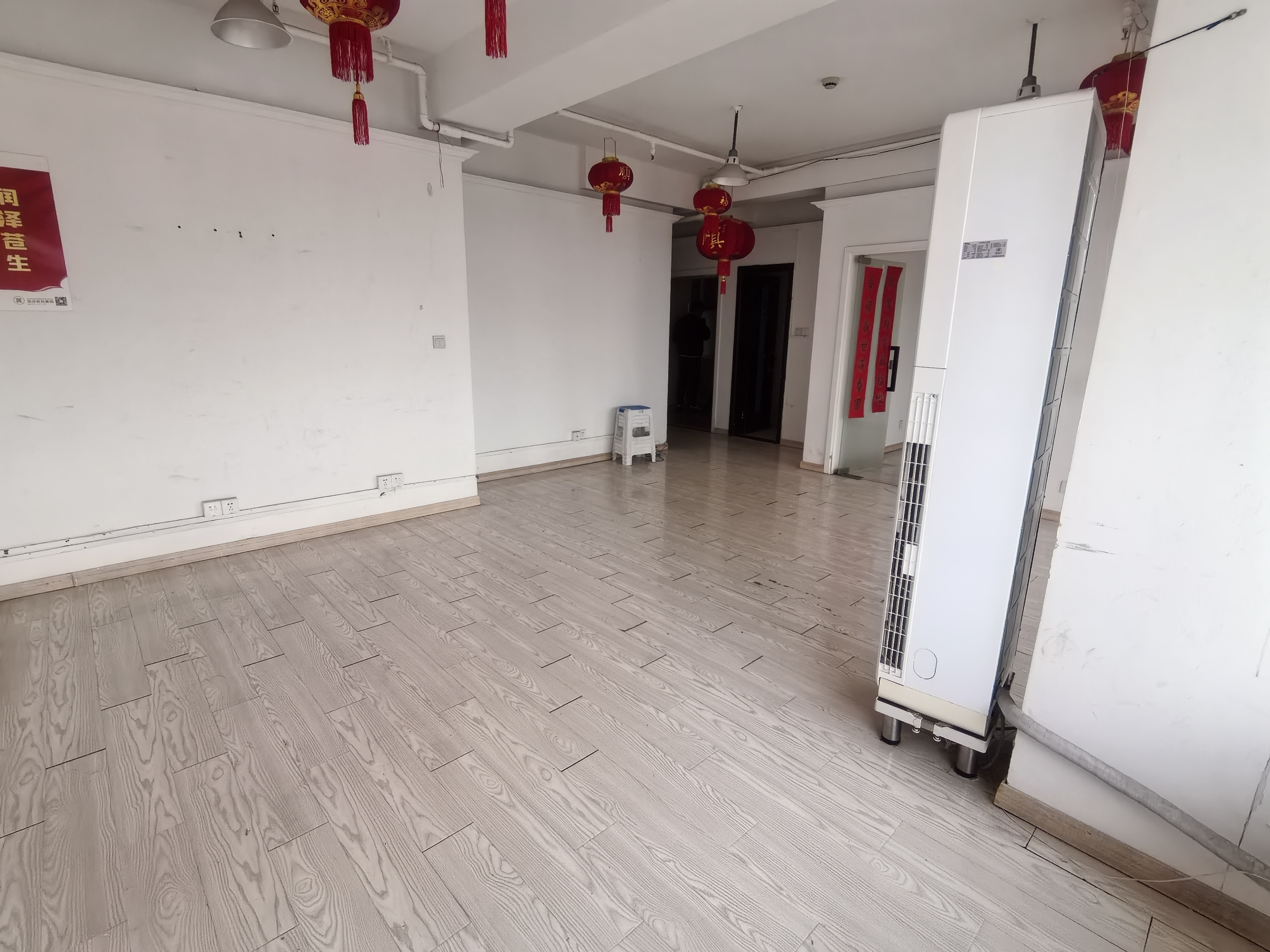 五里桥丽都大厦85平米写字楼出租