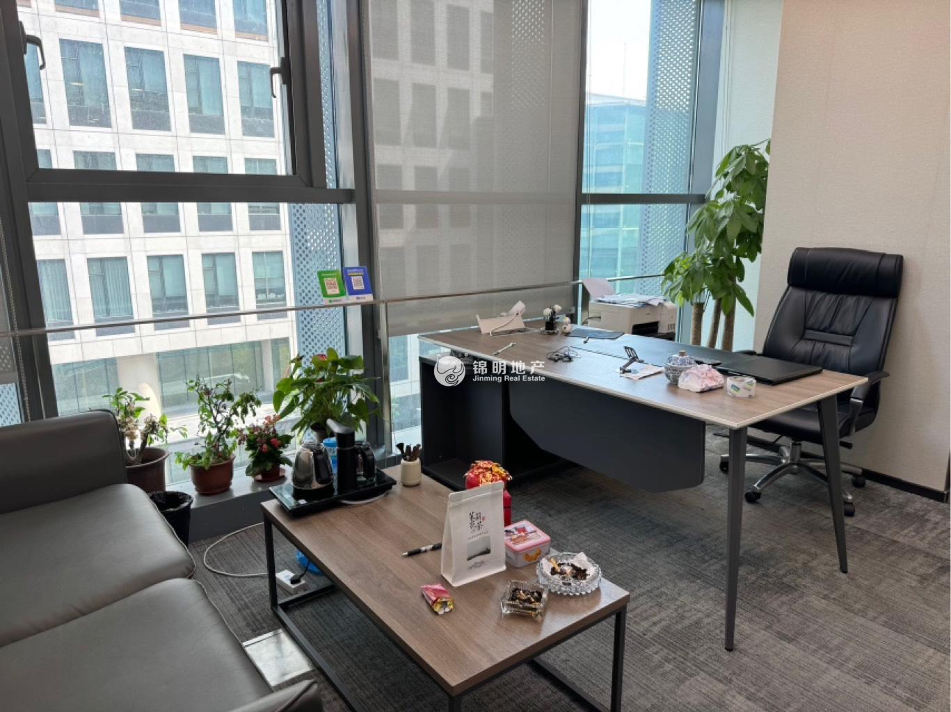 五角场中航天盛371平米写字楼出租