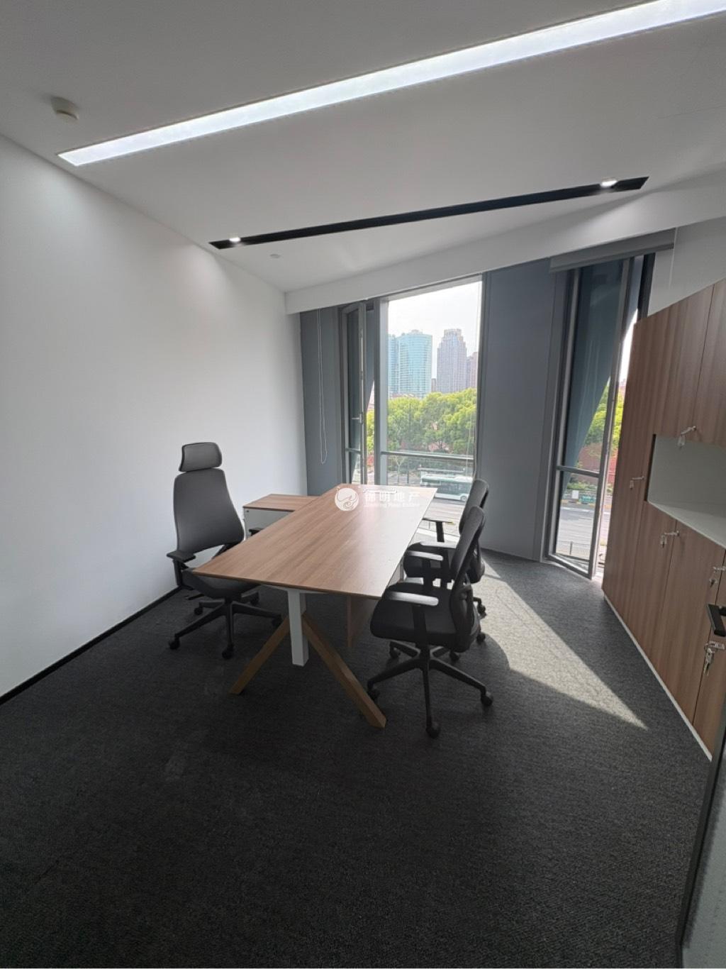 五角场中航天盛476平米写字楼出租