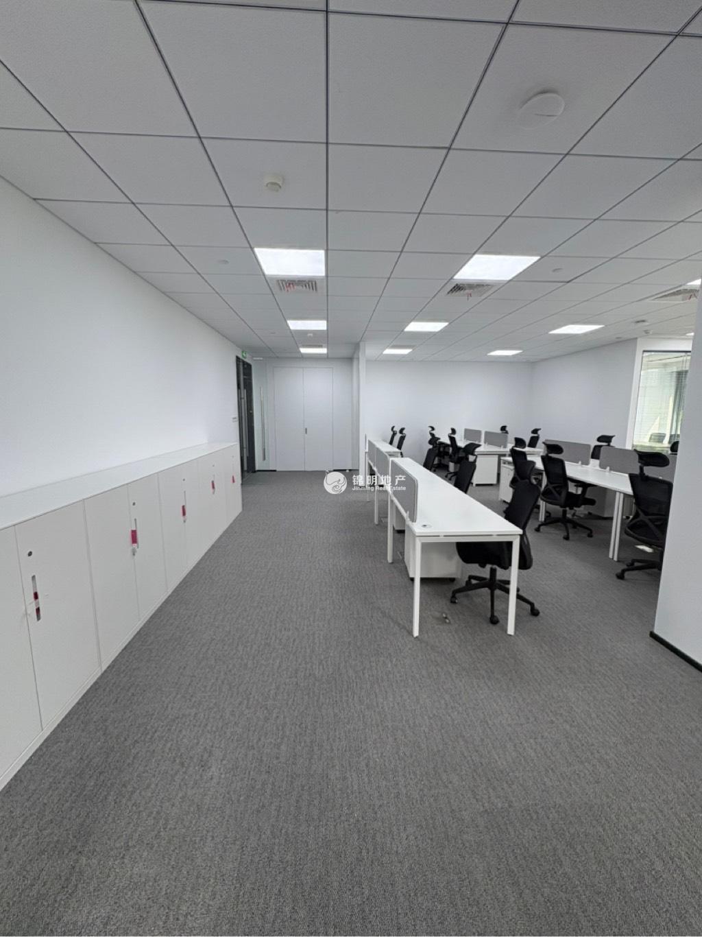 五角场中航天盛478平米写字楼出租