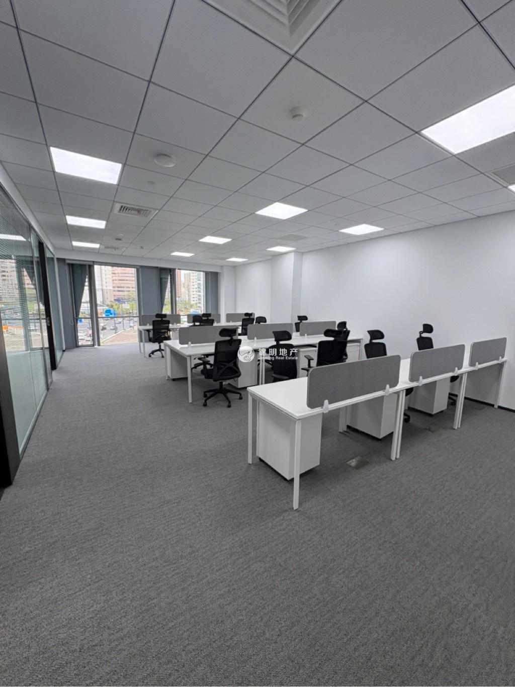 五角场中航天盛295平米写字楼出租