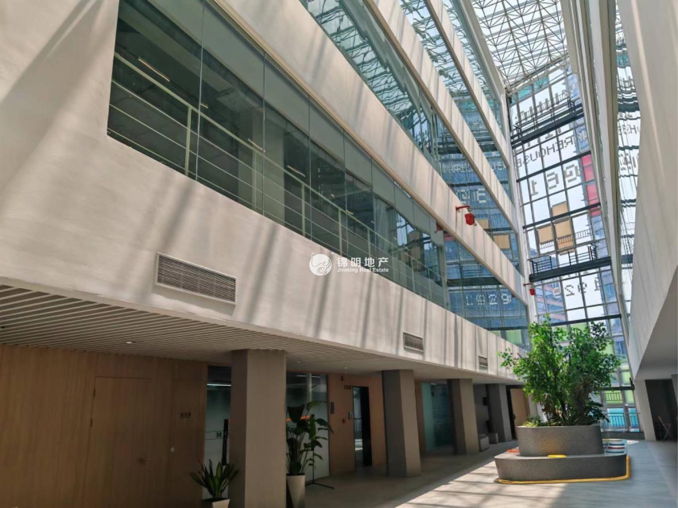 北外滩百空间永兴仓库371平米写字楼出租