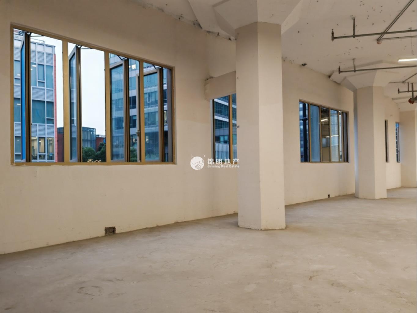 北外滩百空间永兴仓库697平米写字楼出租