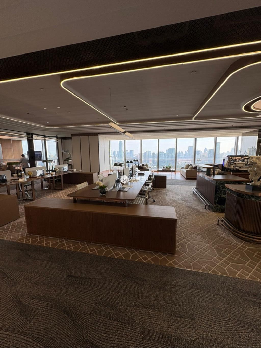 东外滩中交滨江广场521平米写字楼出租