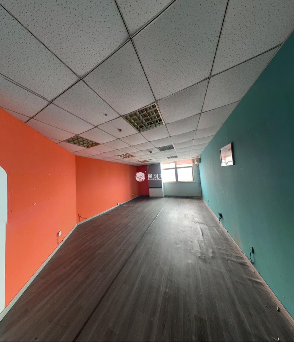 不夜城云华科技大厦48平米写字楼出租