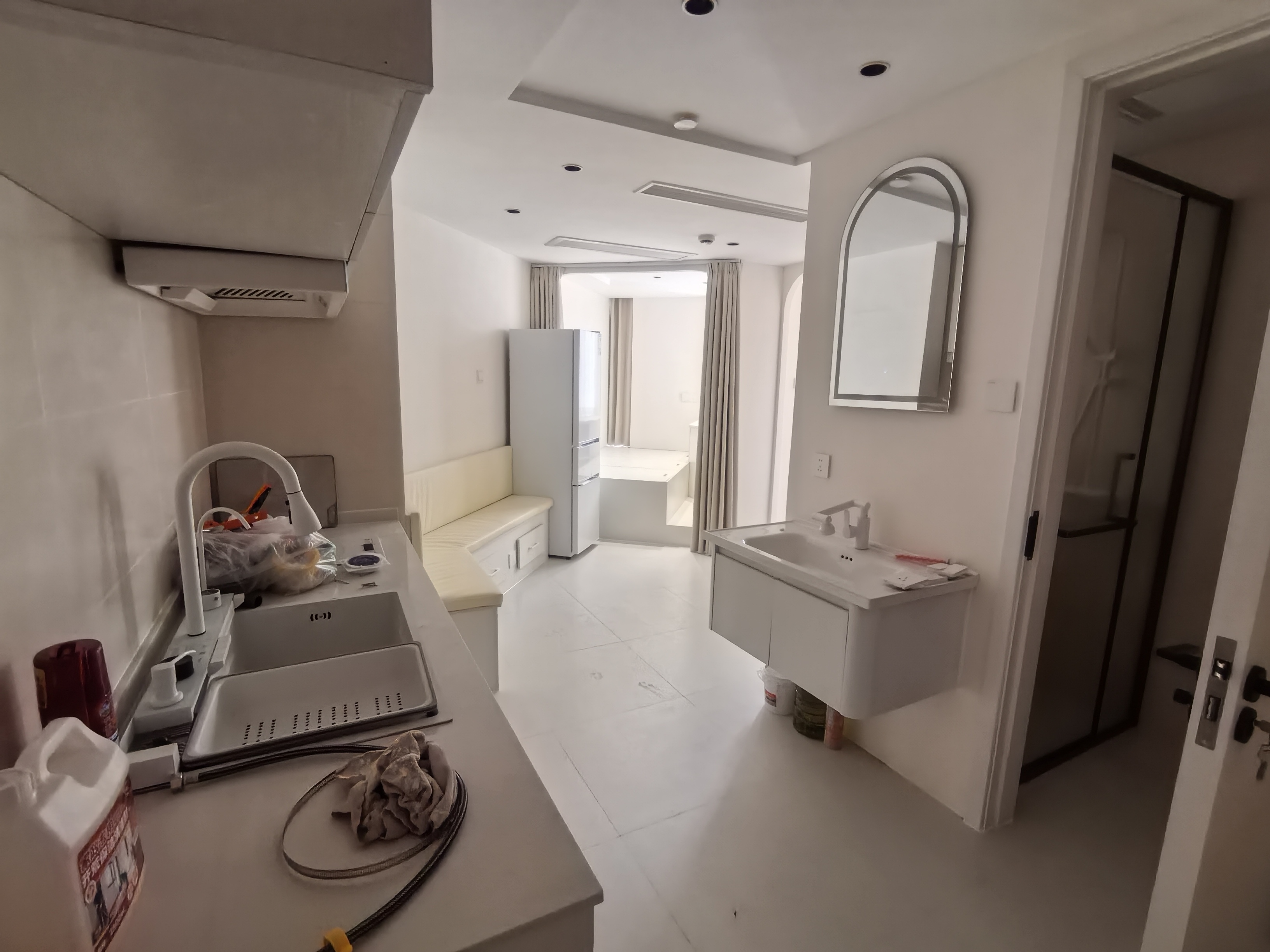 老西门万事利大厦52平米写字楼出租