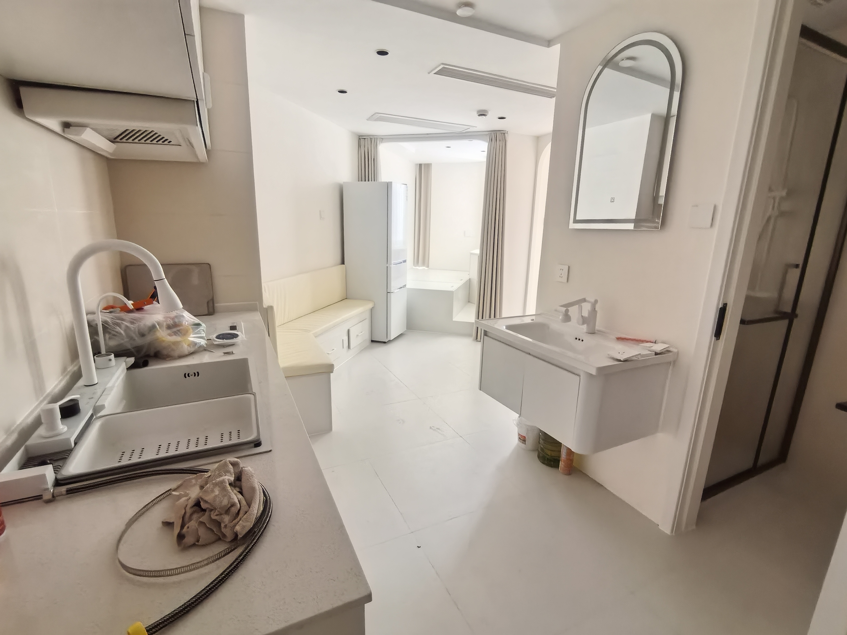 老西门万事利大厦52平米写字楼出租