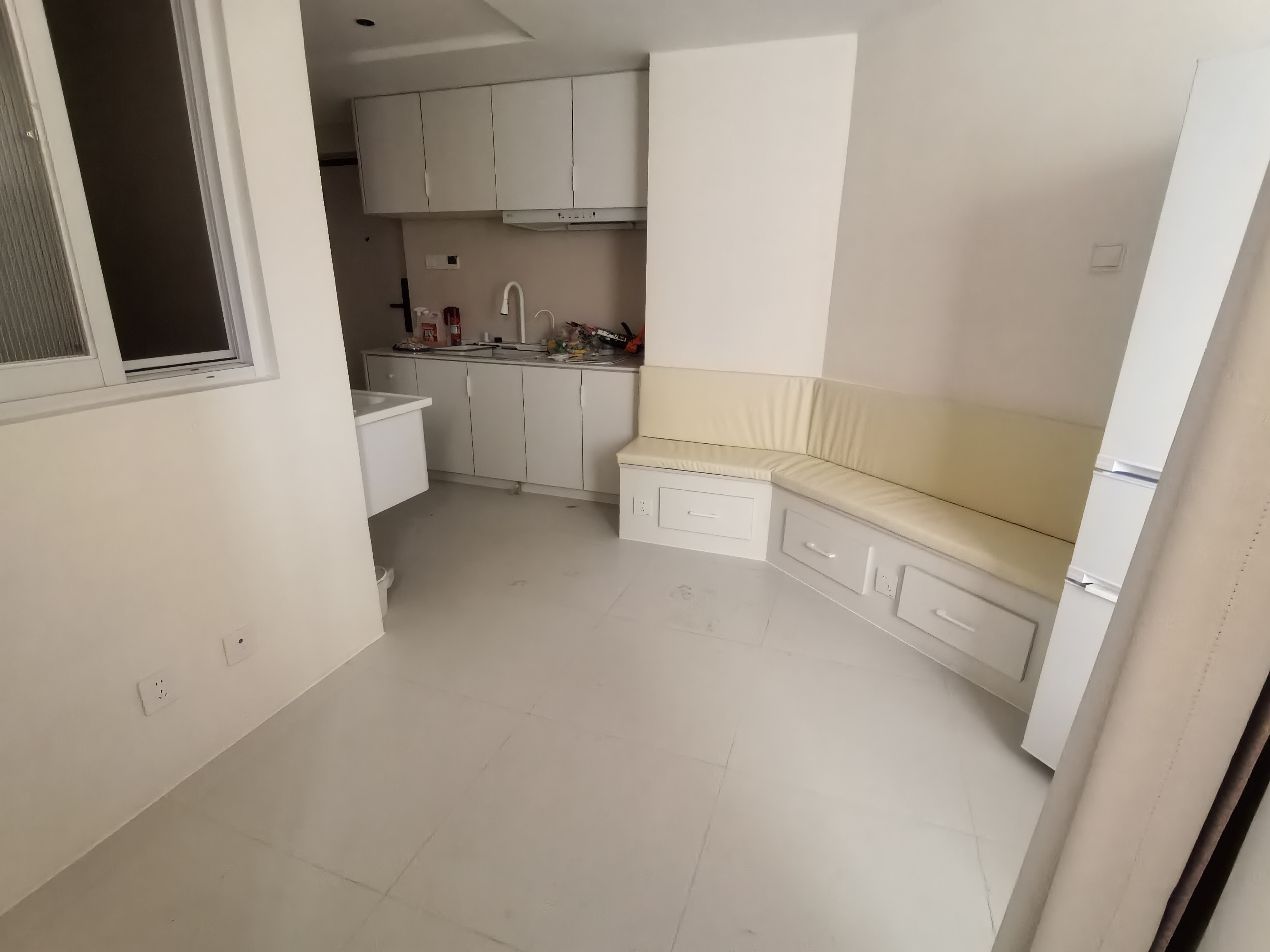 老西门万事利大厦52平米写字楼出租