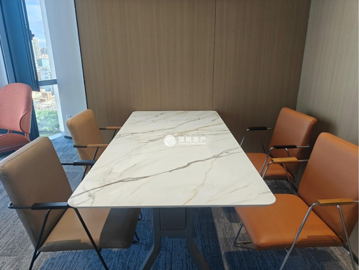 东外滩保利绿地广场.杨浦292平米写字楼出租