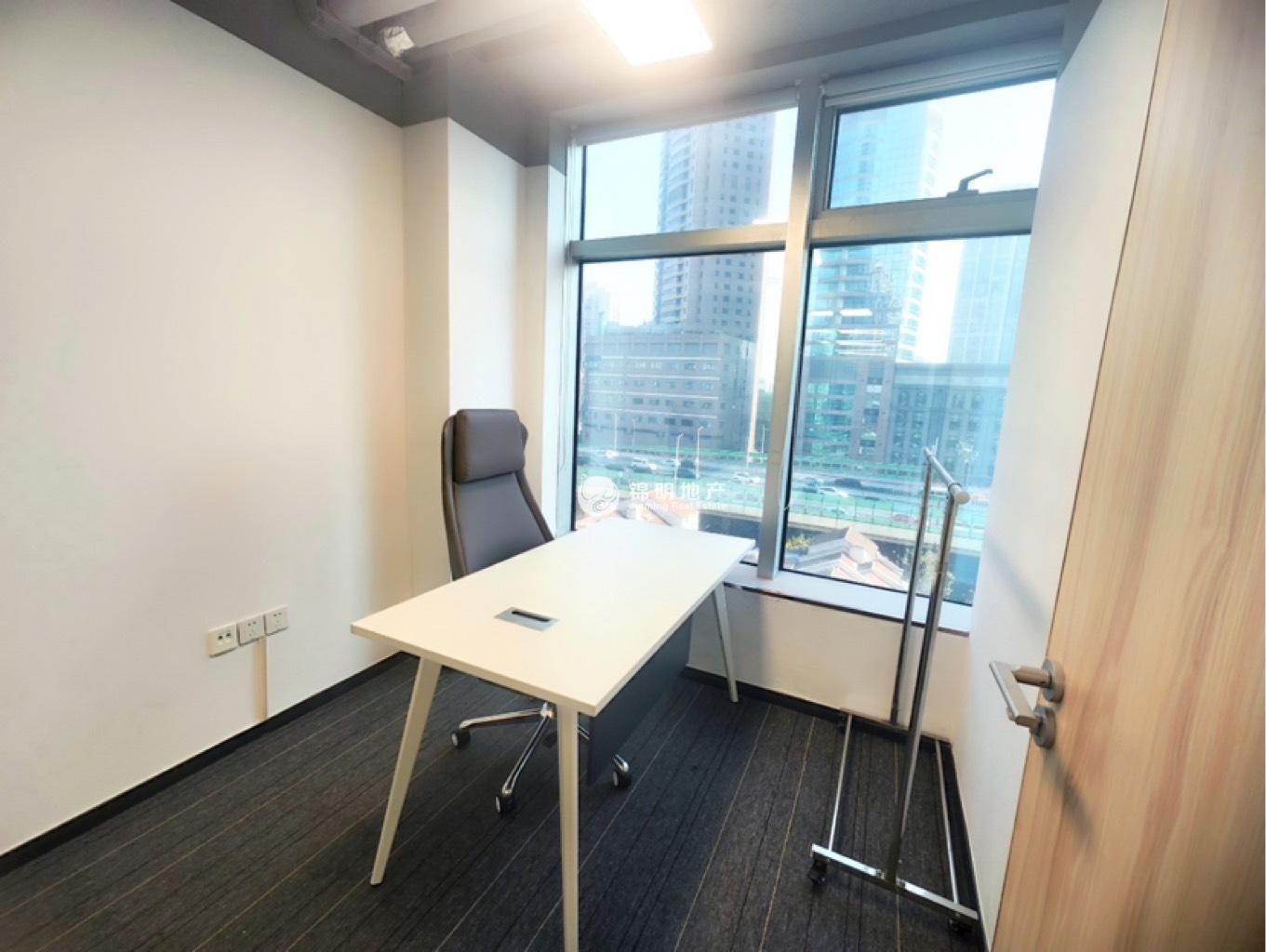 南京西路仲益大厦184平米写字楼出租