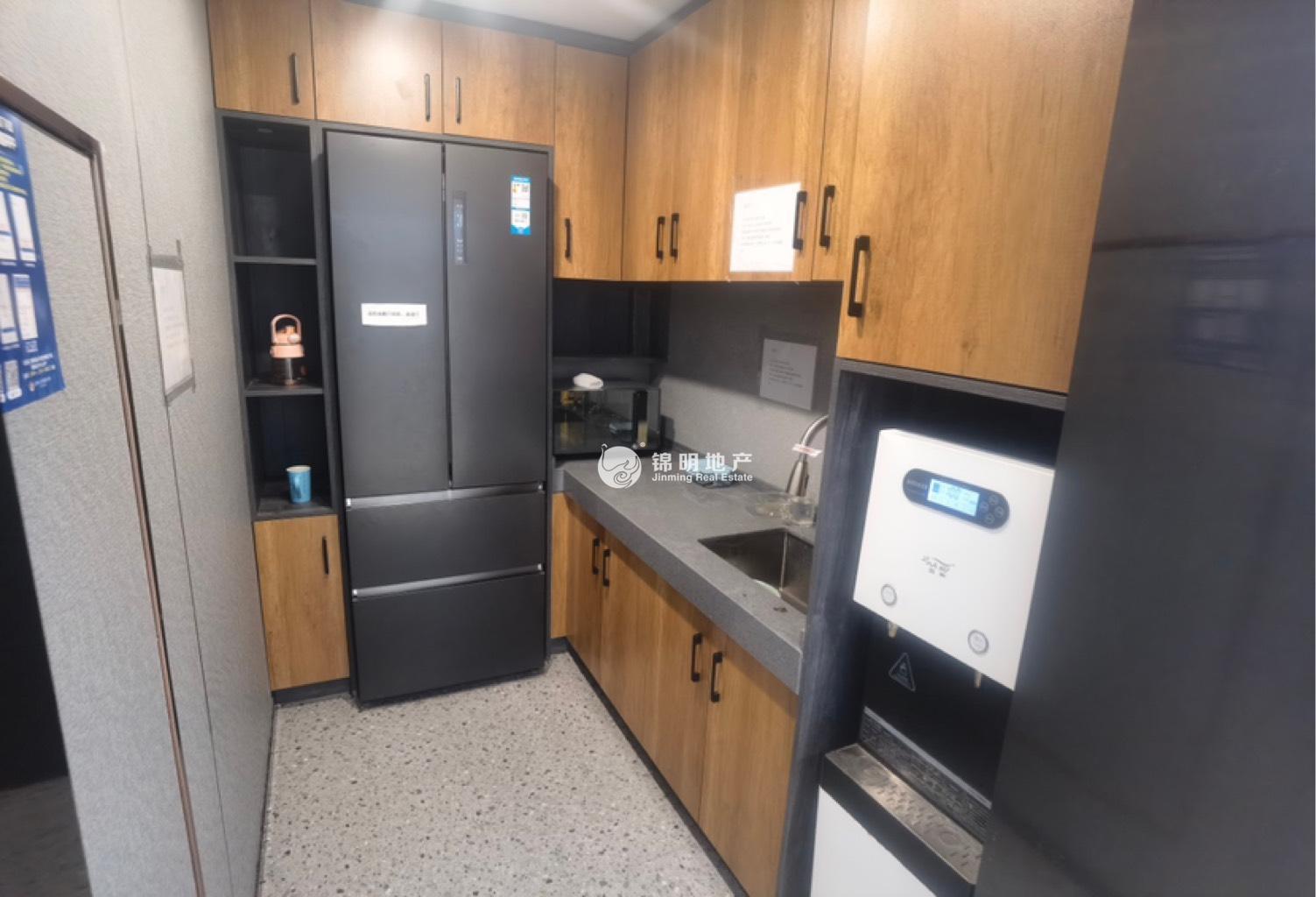 南京西路仲益大厦230平米写字楼出租