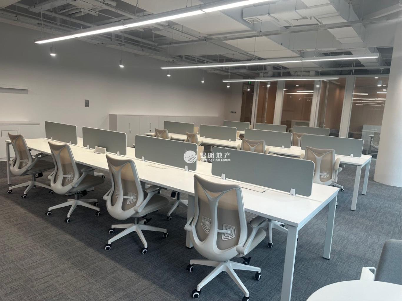鄂尔多斯静安中心310平米写字楼出租
