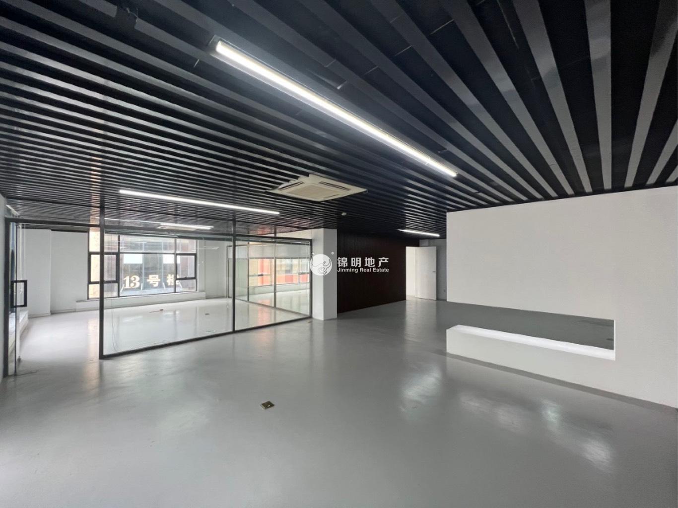 控江路城市概念创意园768平米写字楼出租