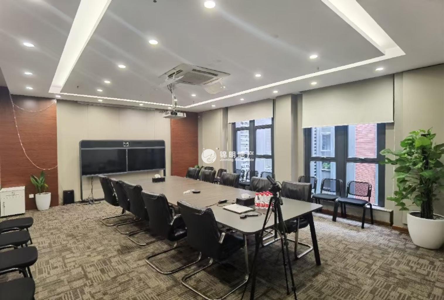 控江路城市概念创意园768平米写字楼出租